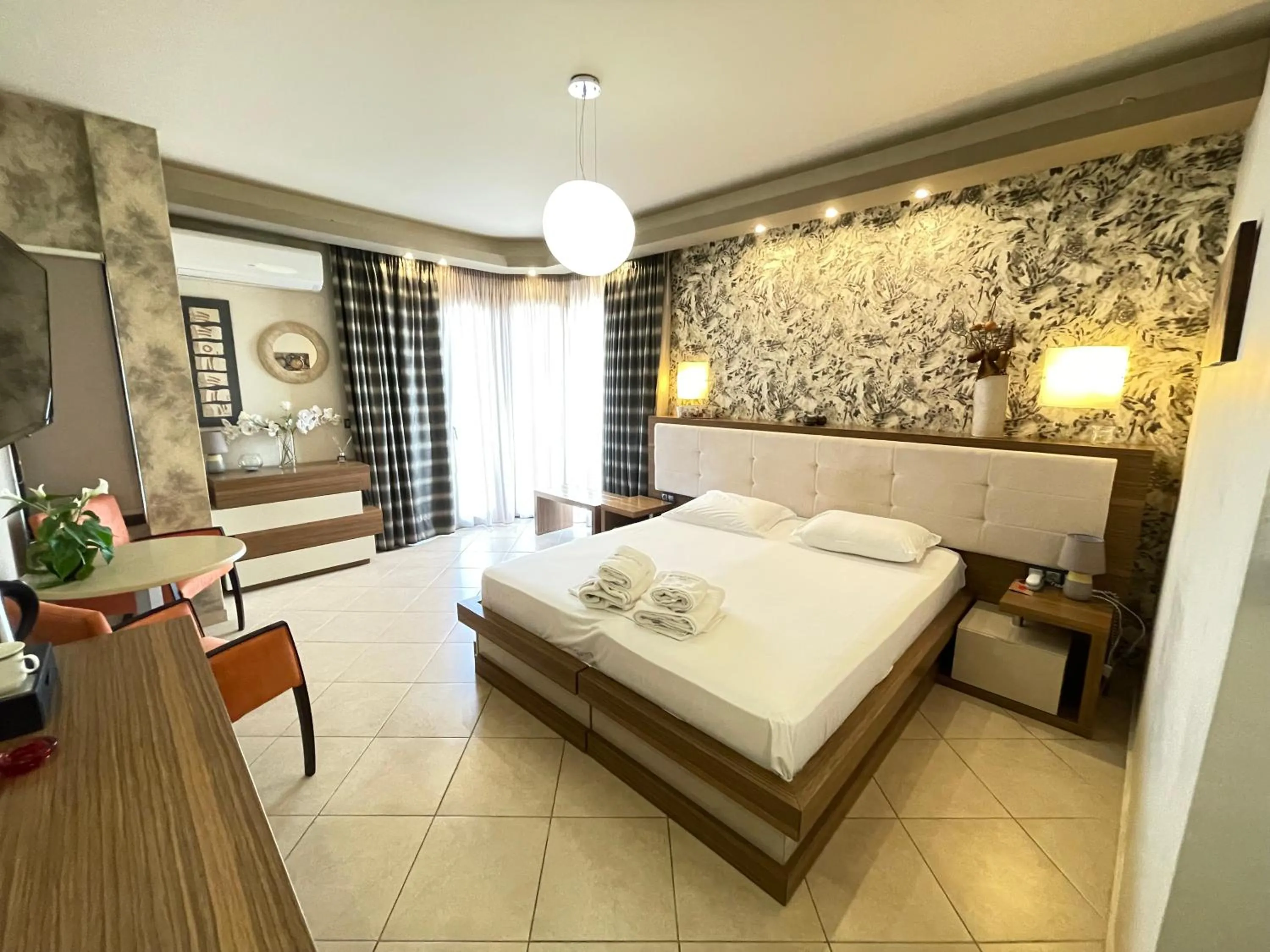 Bed in Porto Del Sol Hotel