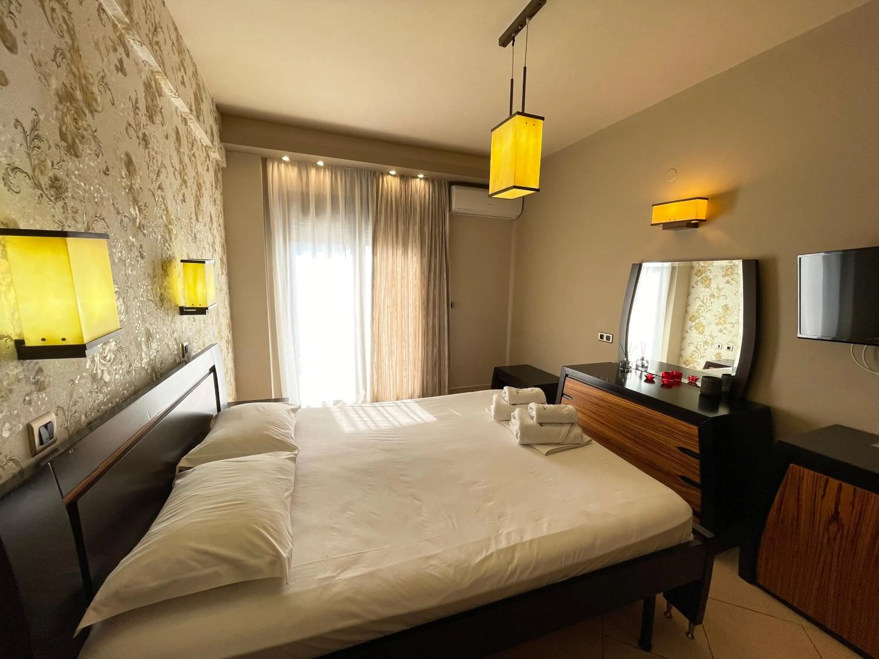 TV and multimedia, Bed in Porto Del Sol Hotel