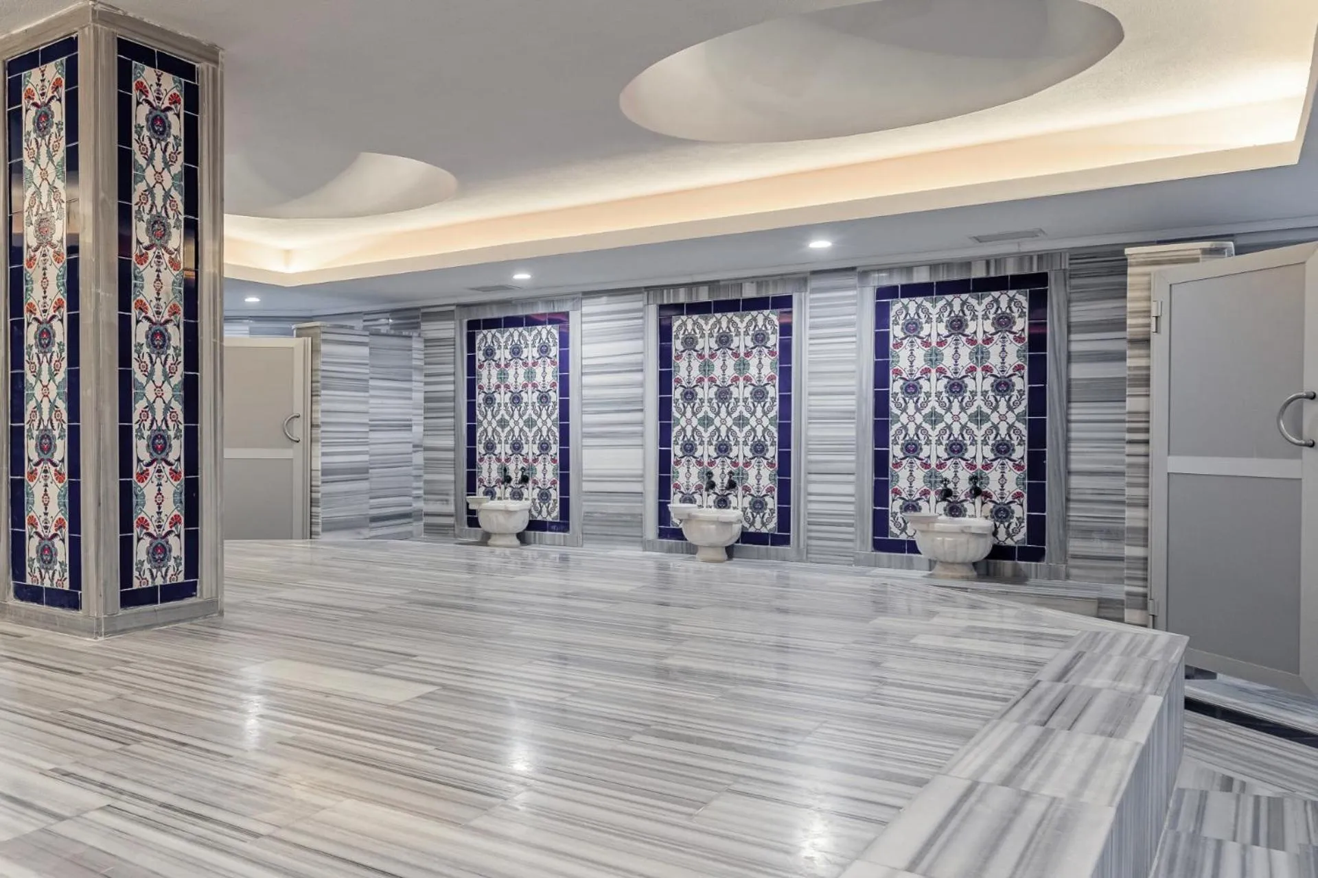 Public Bath in Ugurlu Termal Tatil Köyü