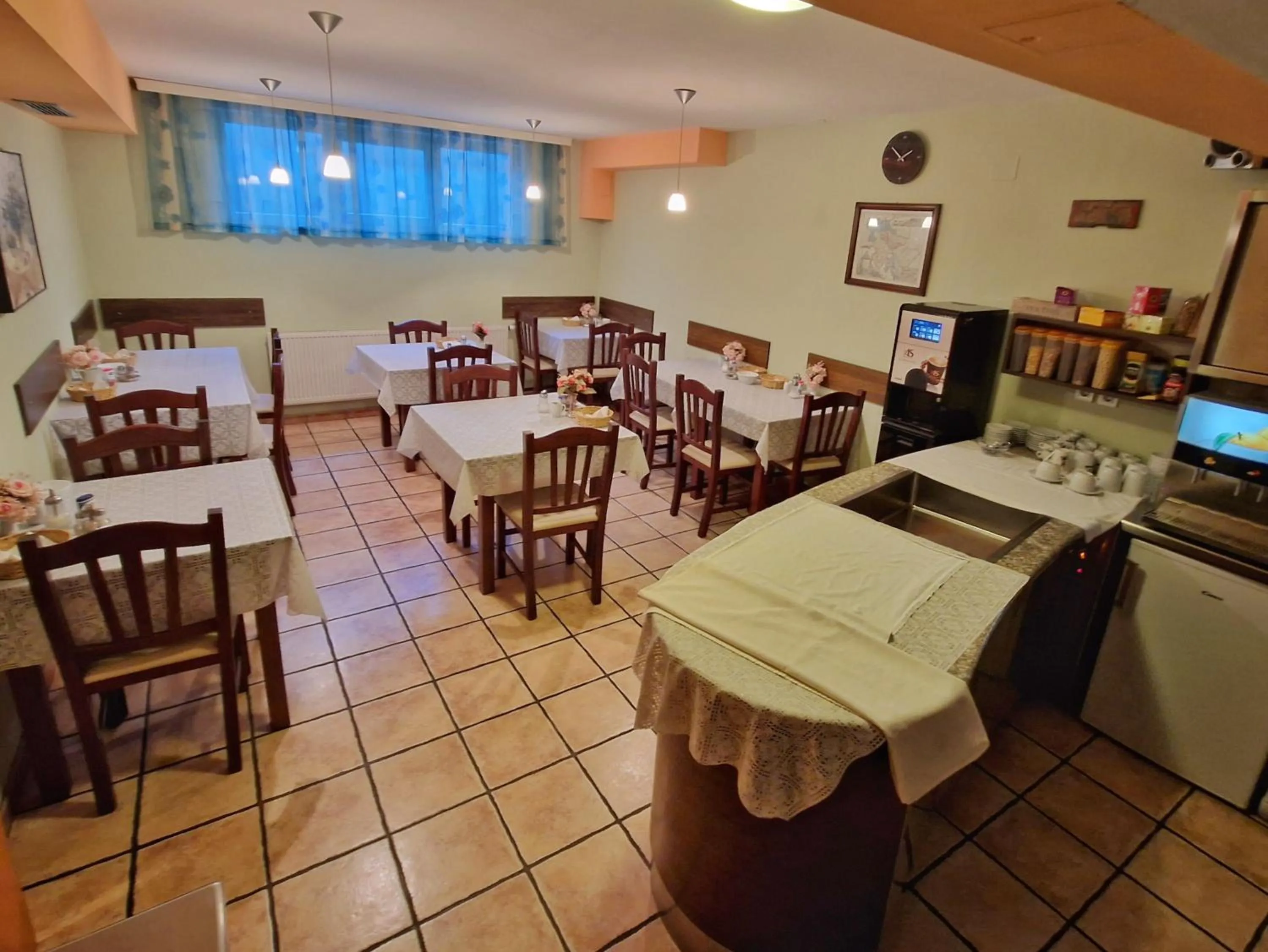 Restaurant/places to eat in Penzion Kovac