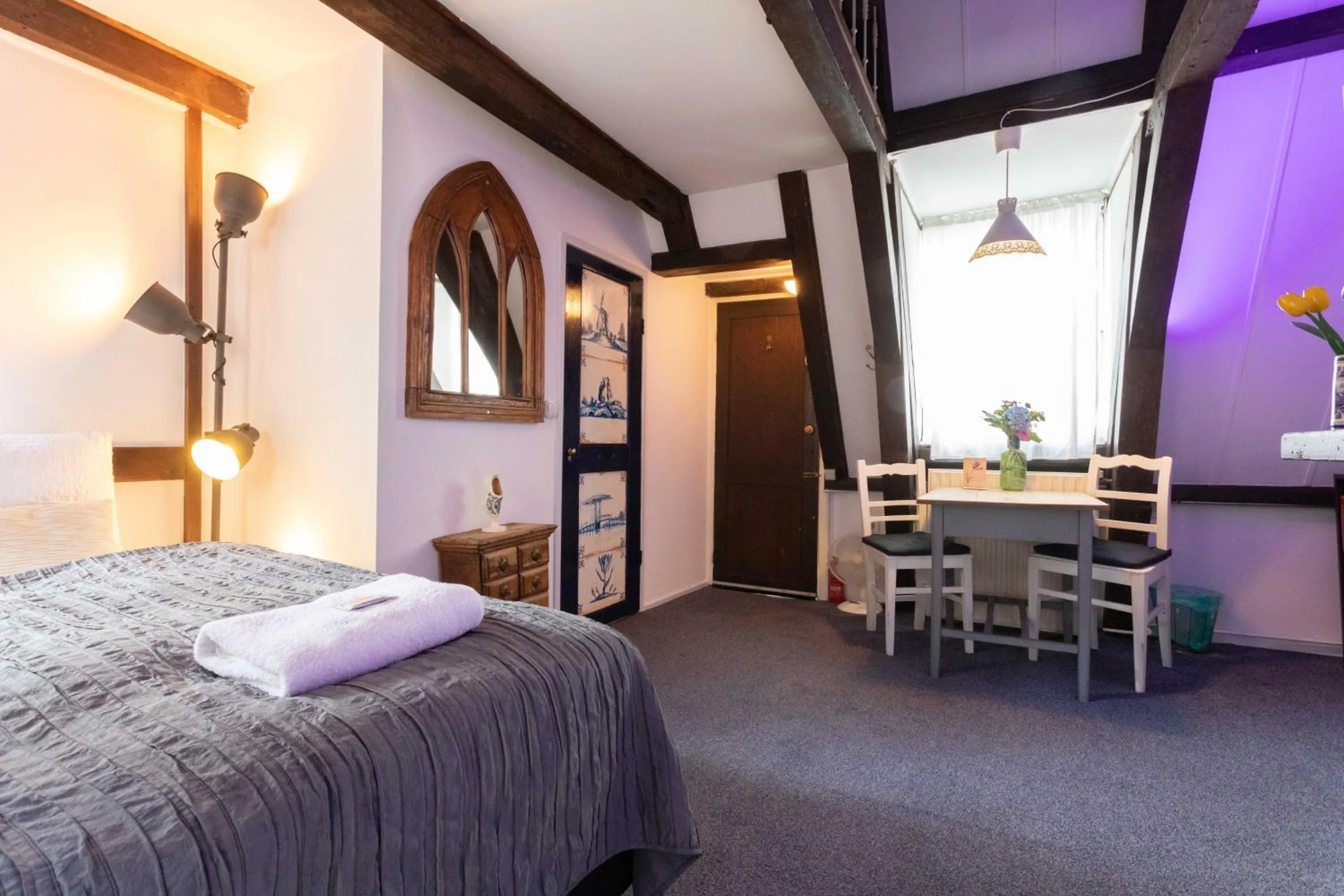 Bed in Tulip of Amsterdam