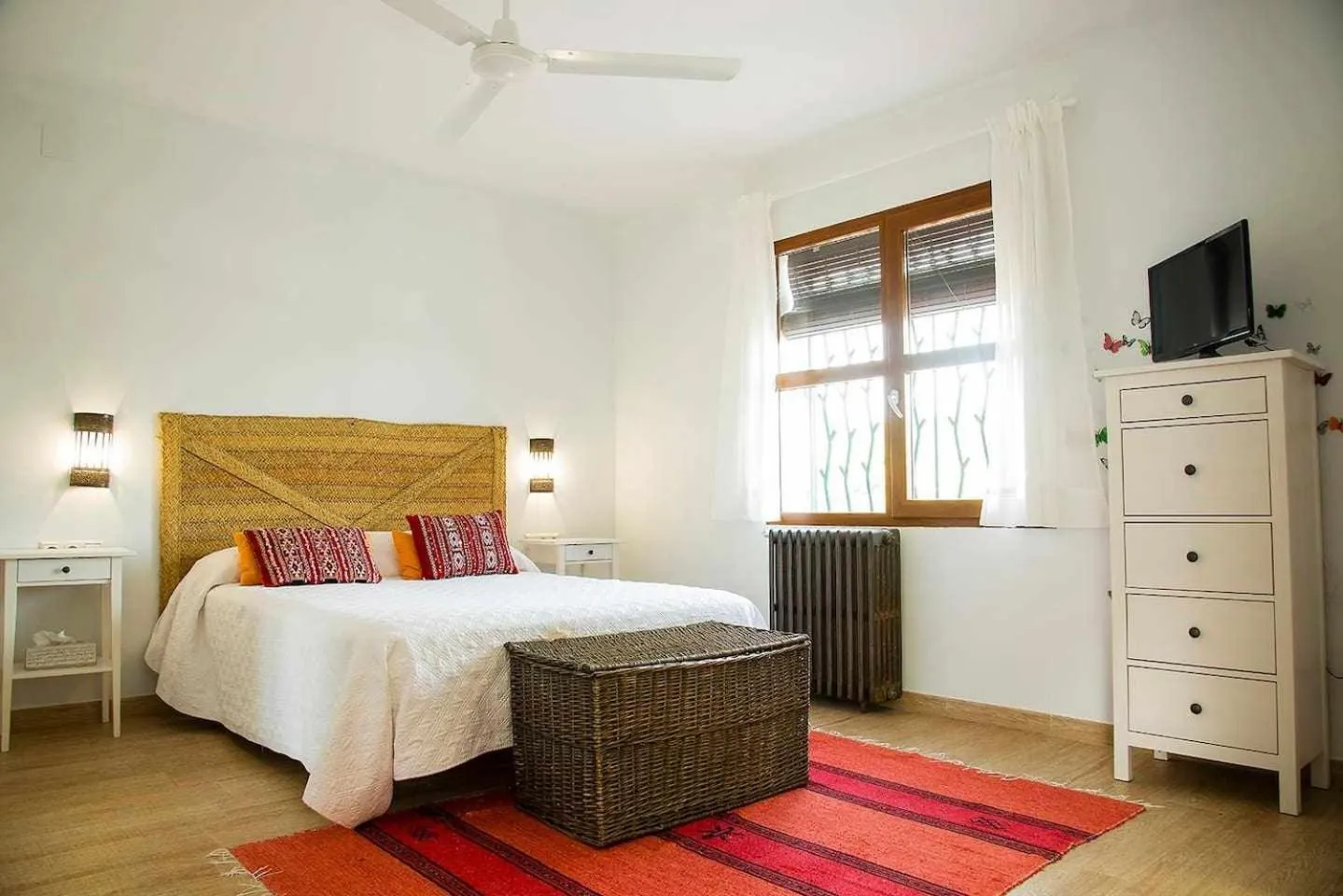 Photo of the whole room, Bed in B&B Masía Aitona