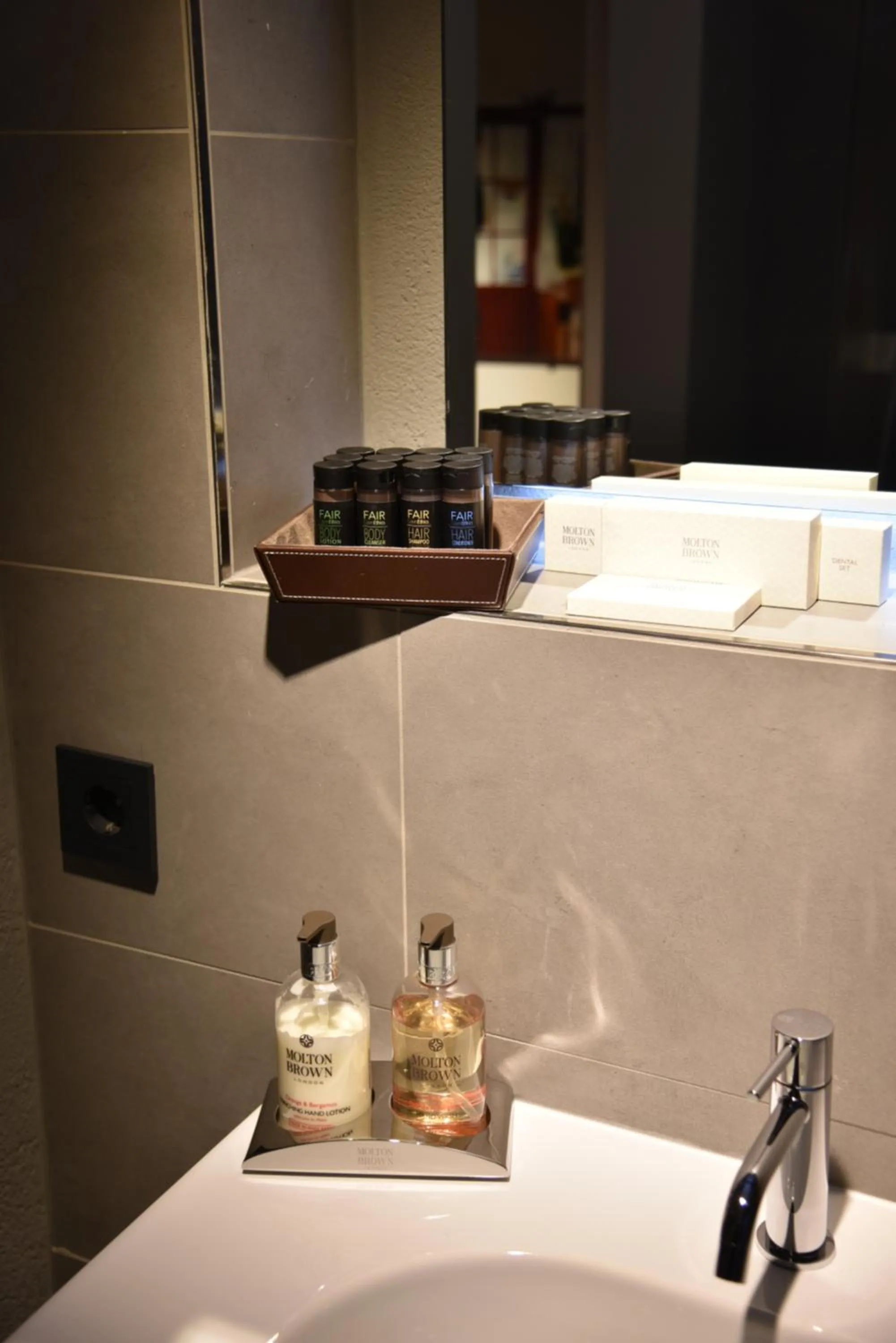 Bathroom in Airfield Living - Airport