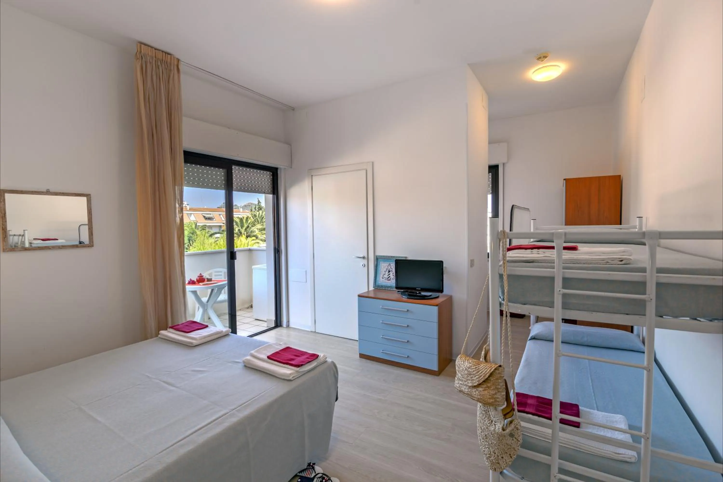 Bed in Residence Sunrise