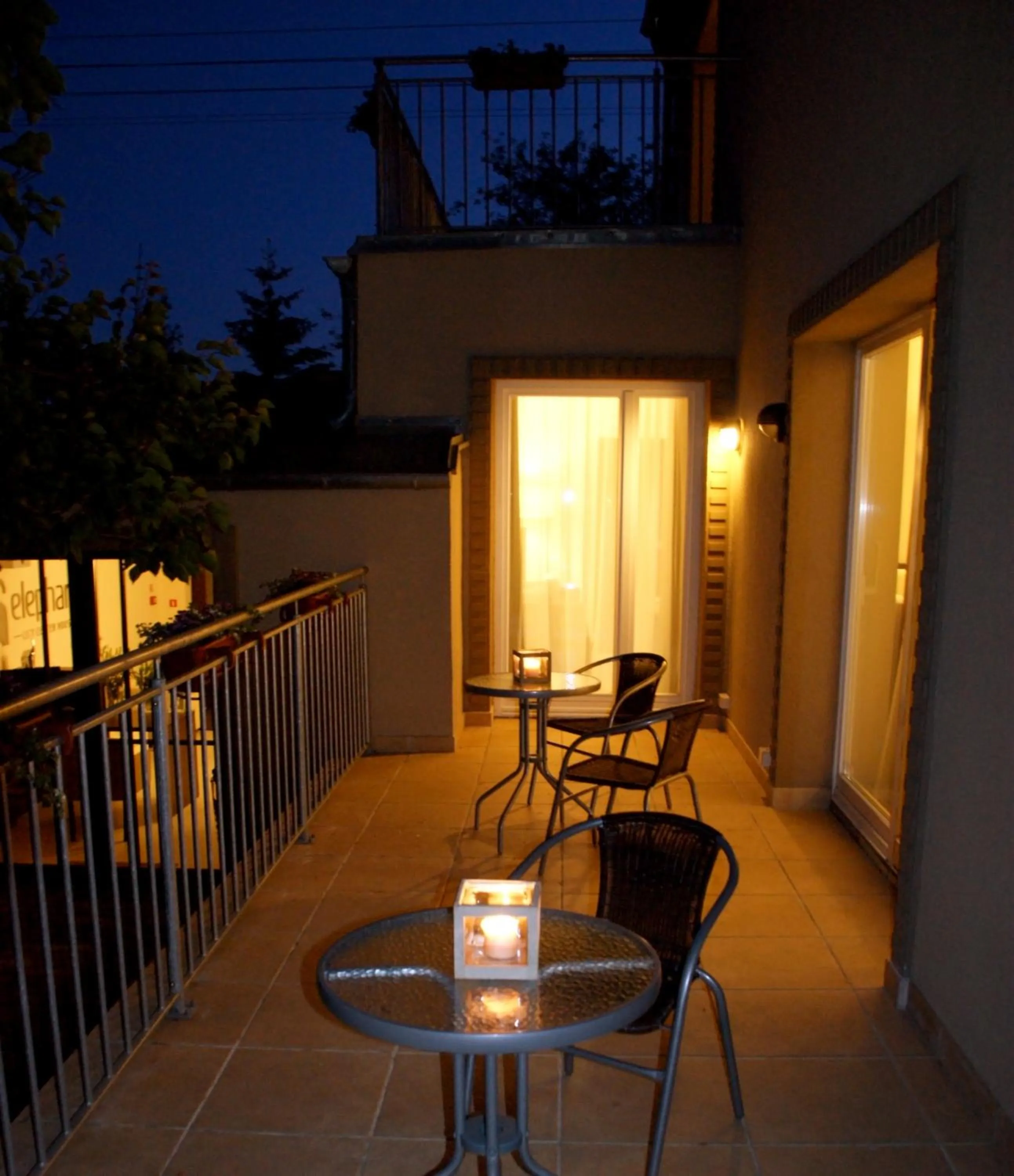 Night in City Center House Elephant