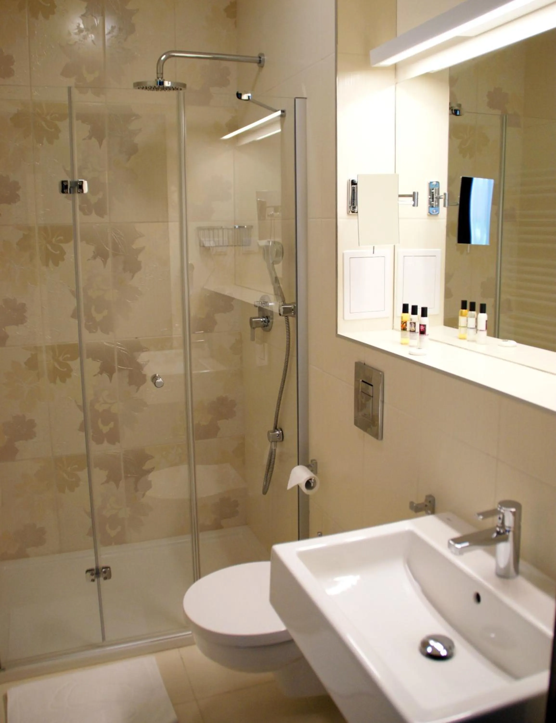 Bathroom in City Center House Elephant