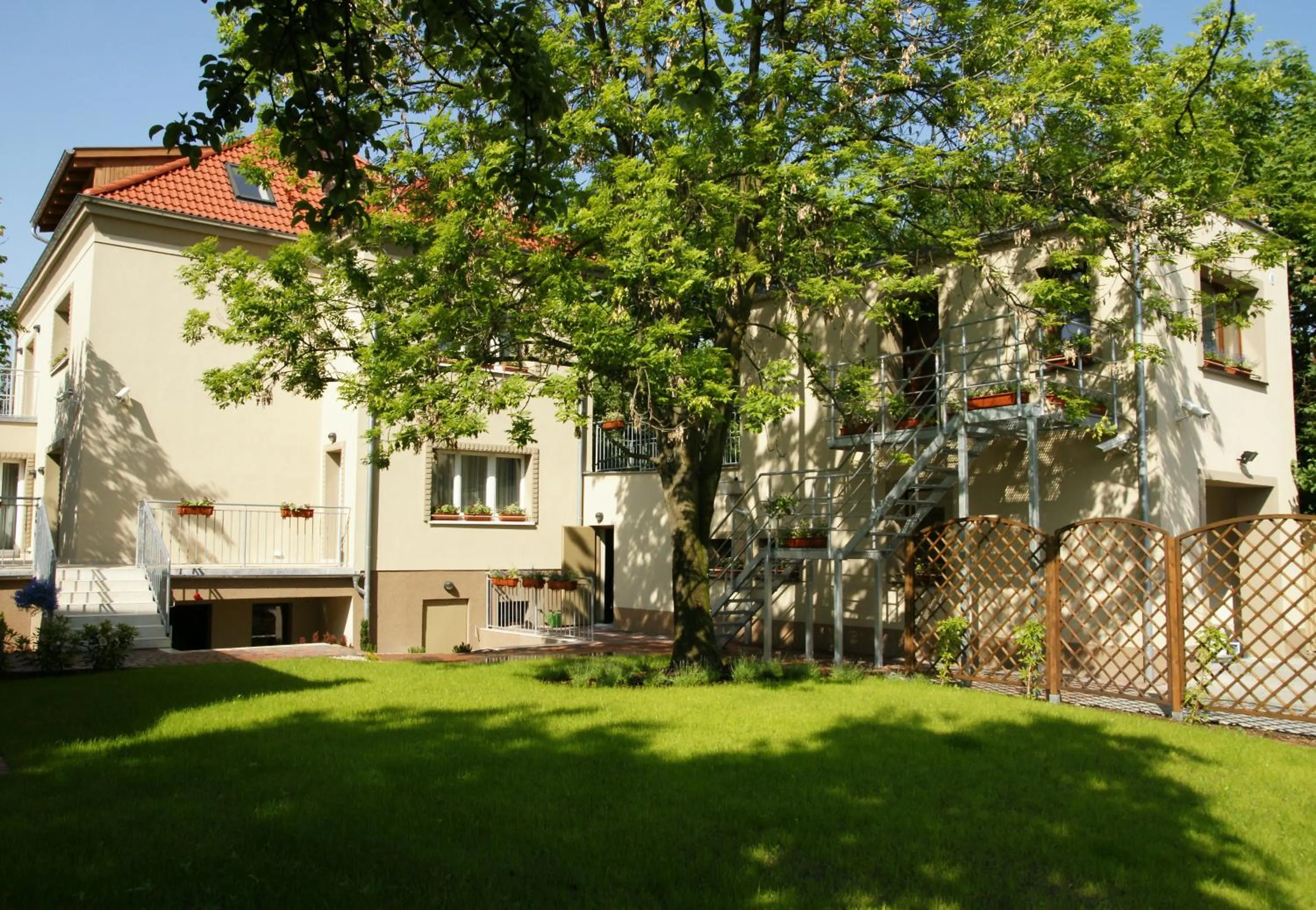 Facade/entrance in City Center House Elephant