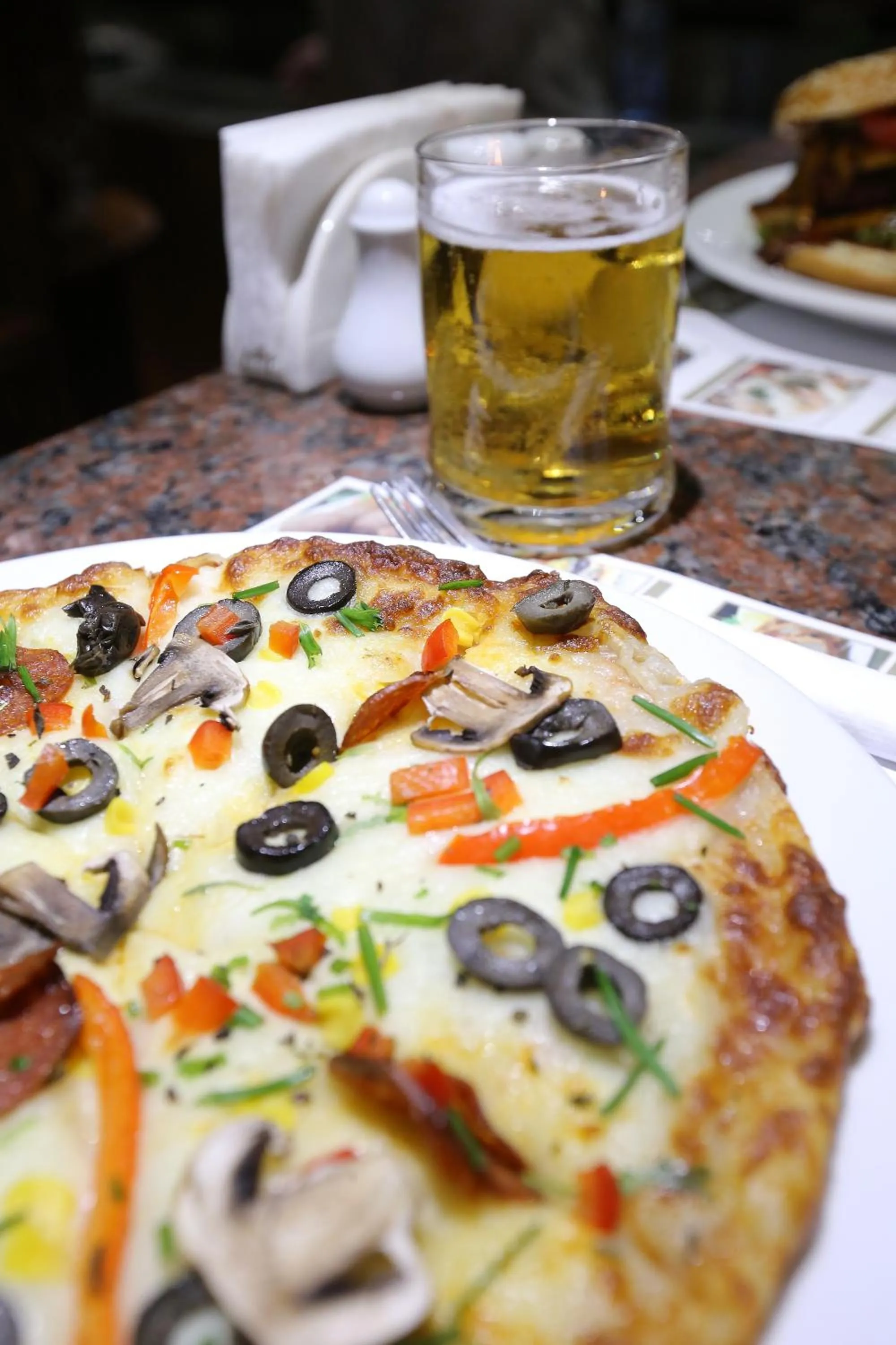 Restaurant/places to eat in Grand Gabriel