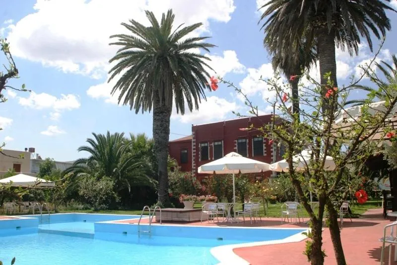 Swimming pool in Oasis Guesthouse