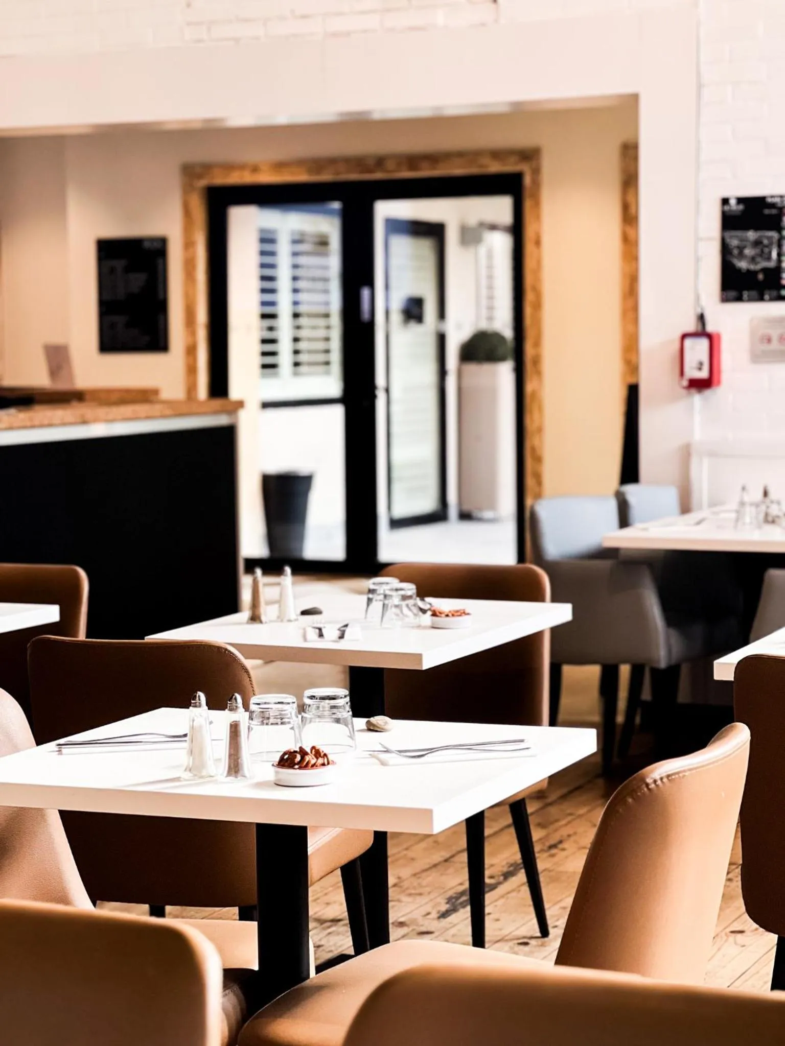 Restaurant/places to eat in Le Néliö