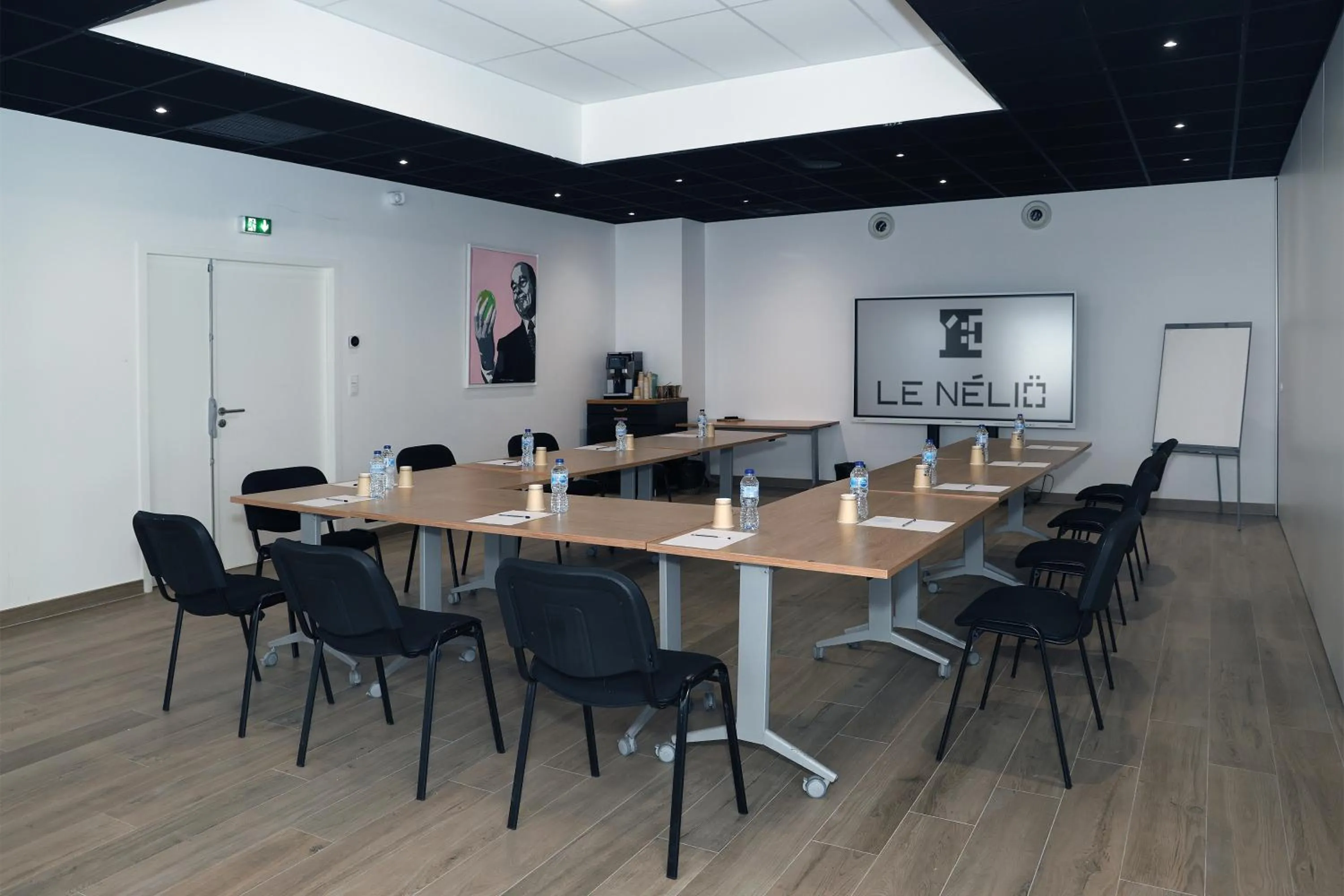 TV and multimedia in Le Néliö