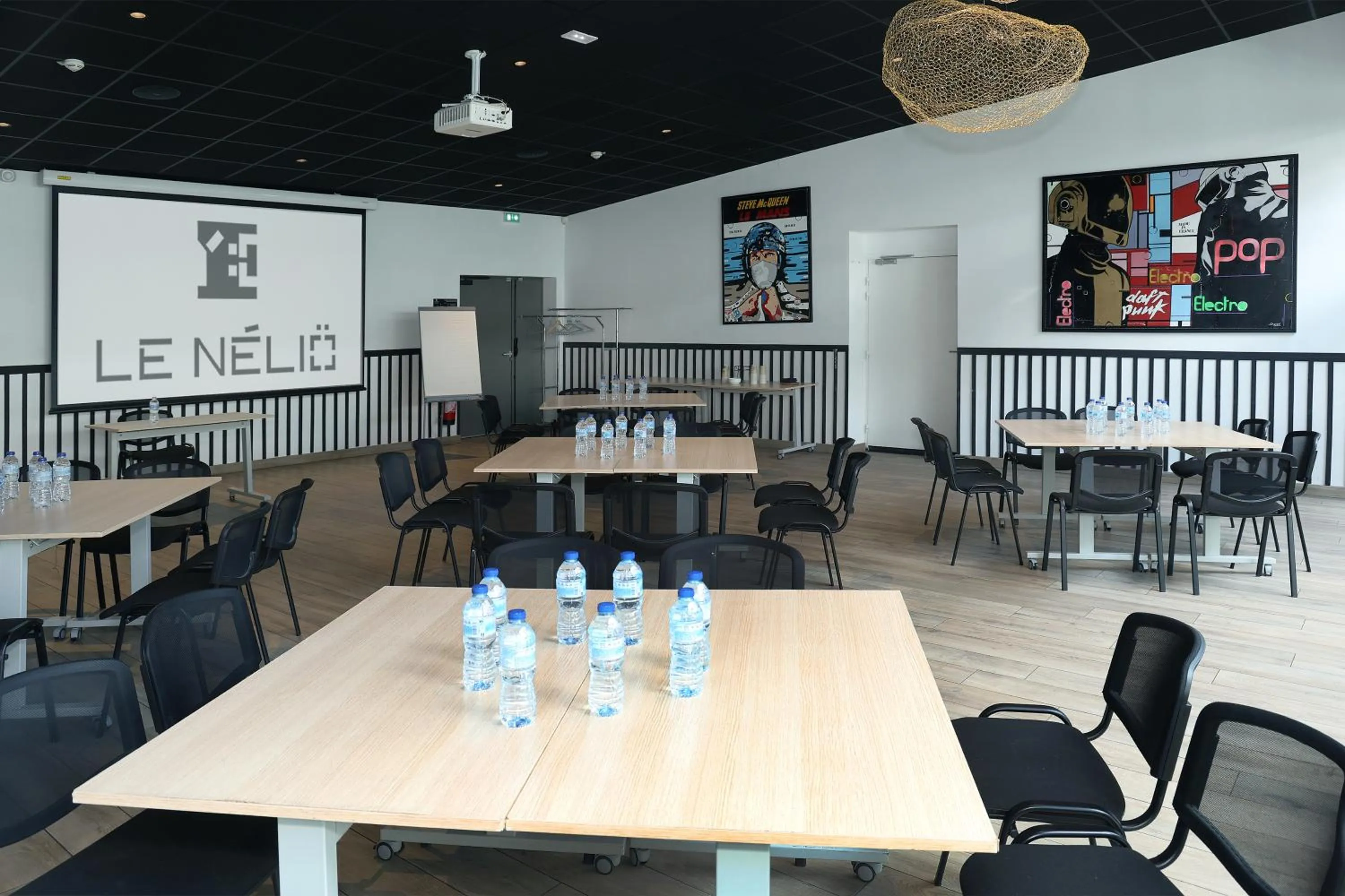 Meeting/conference room in Le Néliö