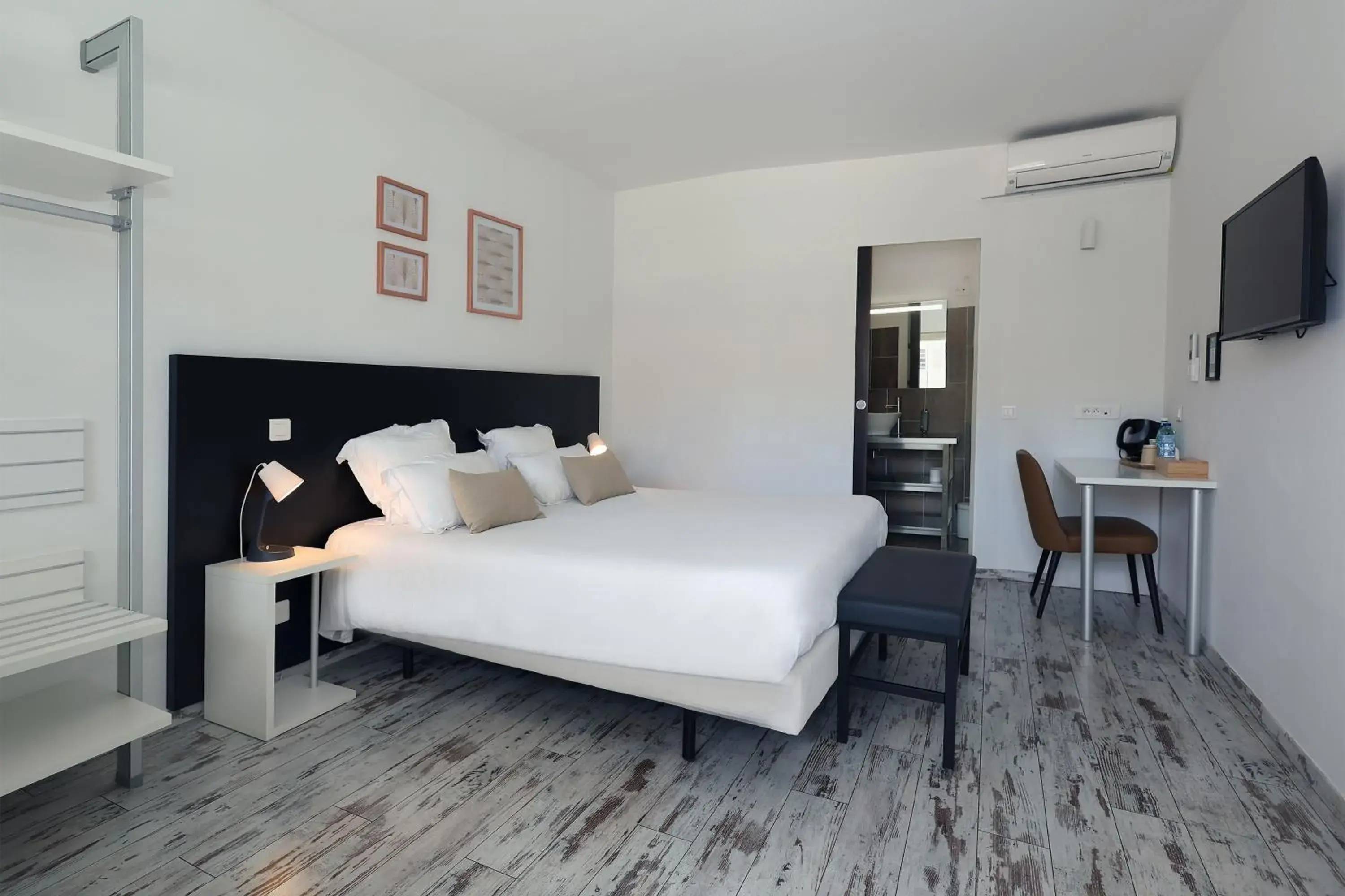 Standard Double Room in Le Néliö Standard Double Room in Le Néliö