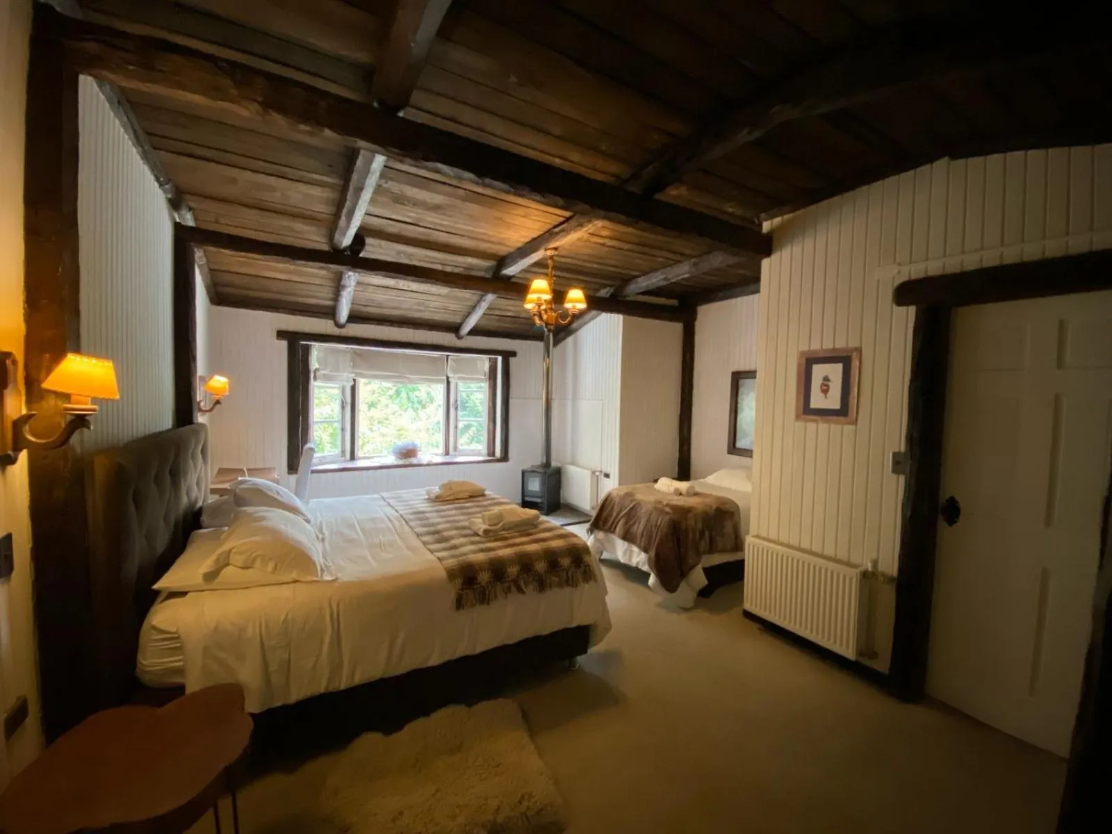 Photo of the whole room, Bed in The Patagonian Lodge