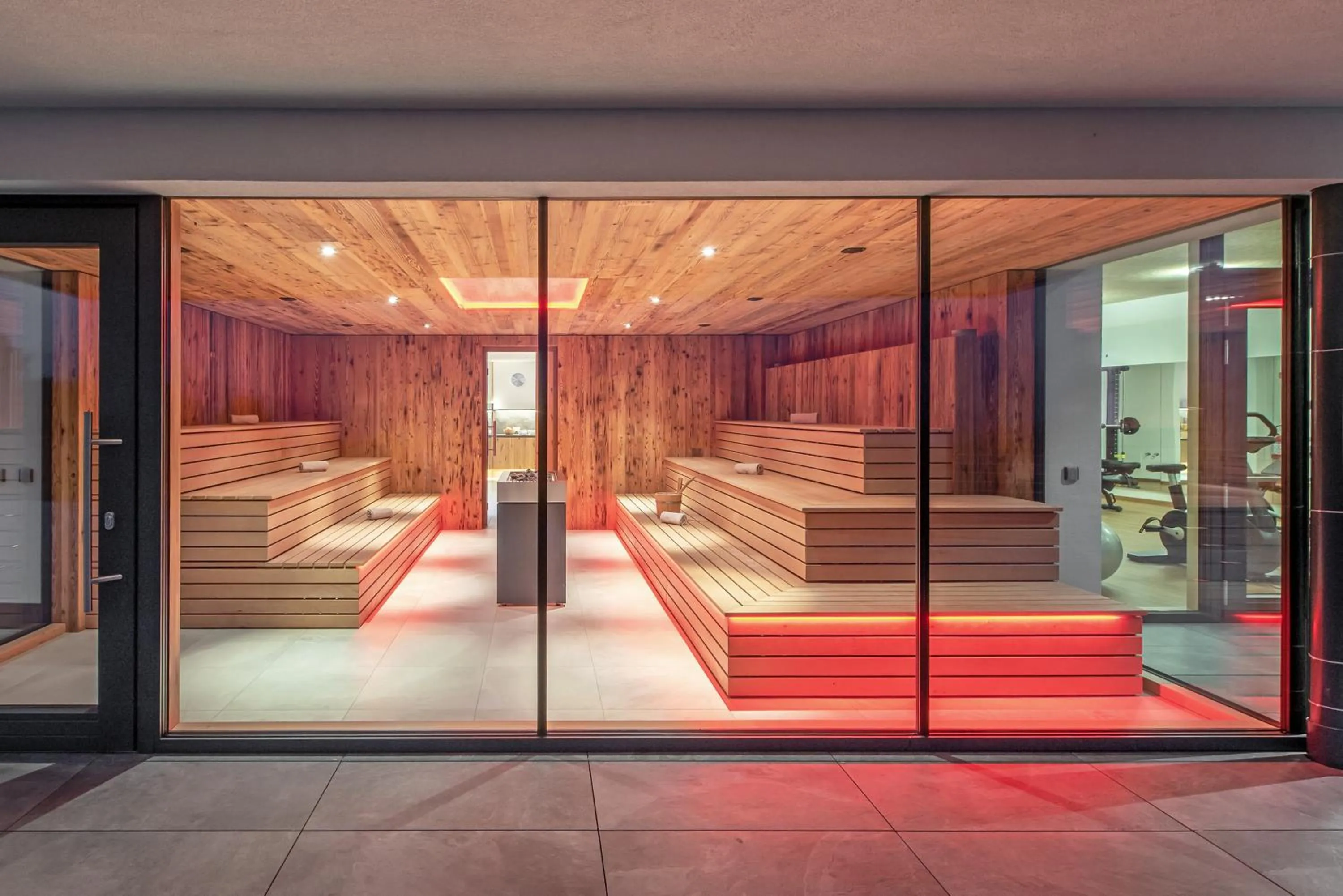 Facade/entrance, Bed in Panoramahotel Huberhof