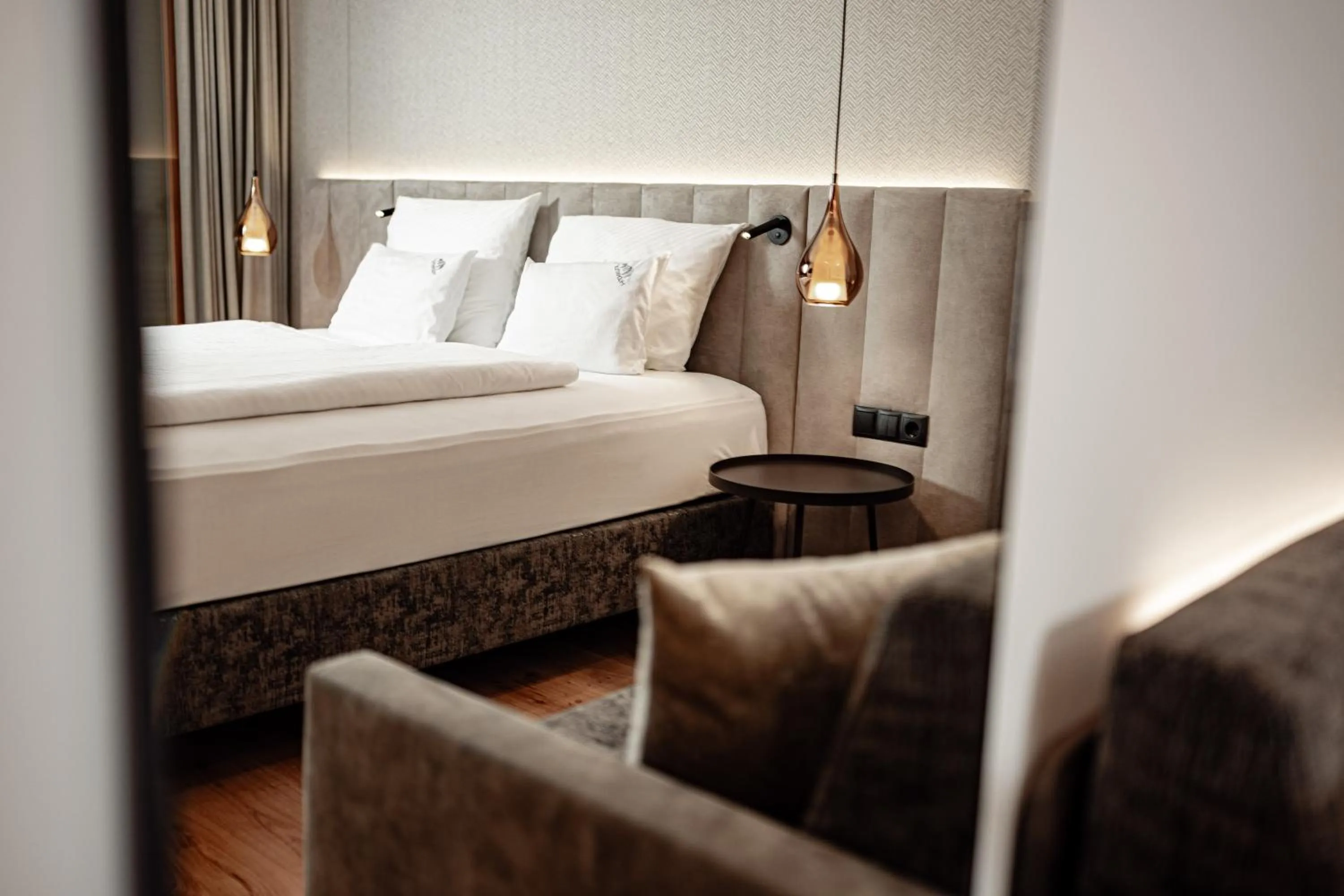 Photo of the whole room, Bed in Panoramahotel Huberhof