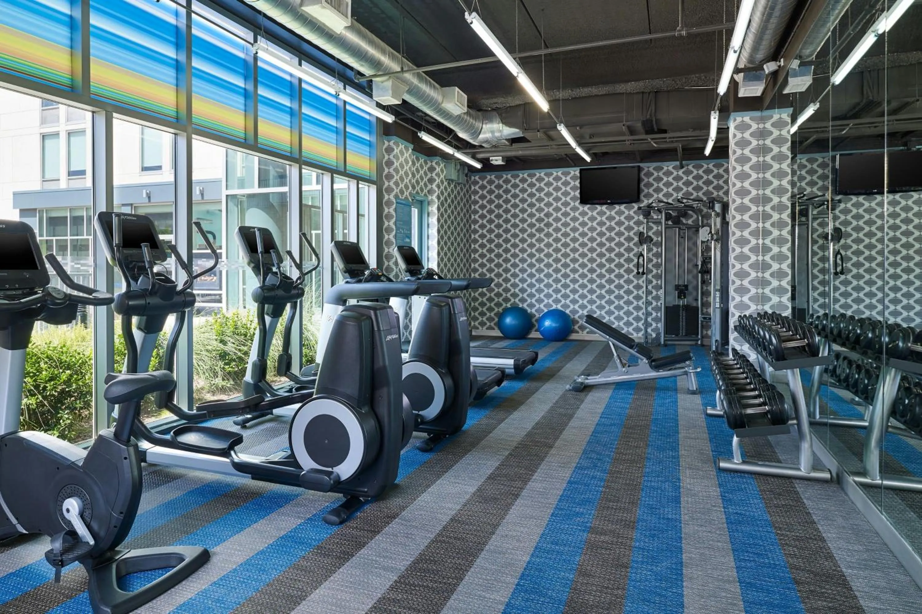 Fitness centre/facilities in Aloft San Antonio Airport
