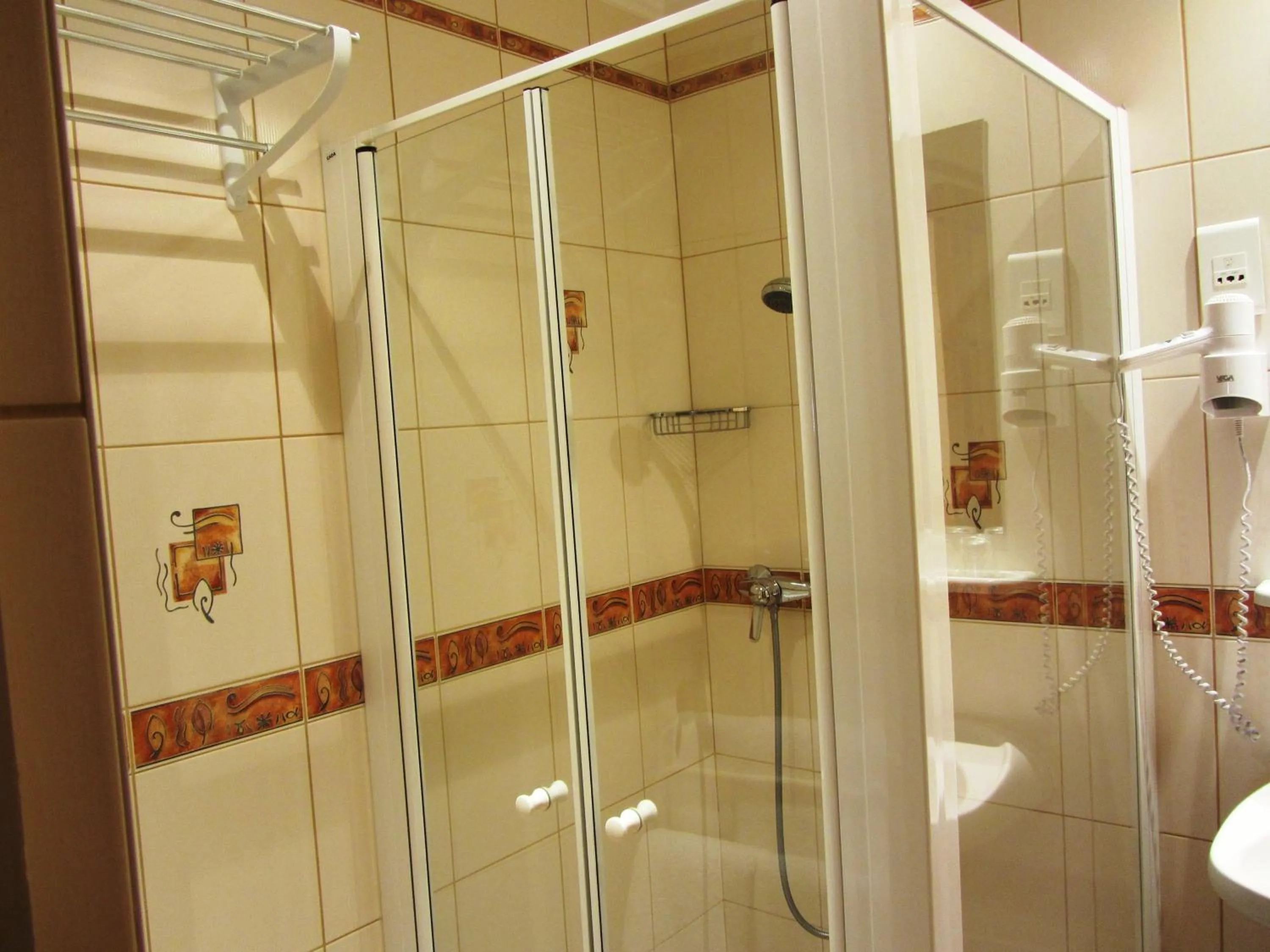 Shower in Auberge des Skieurs