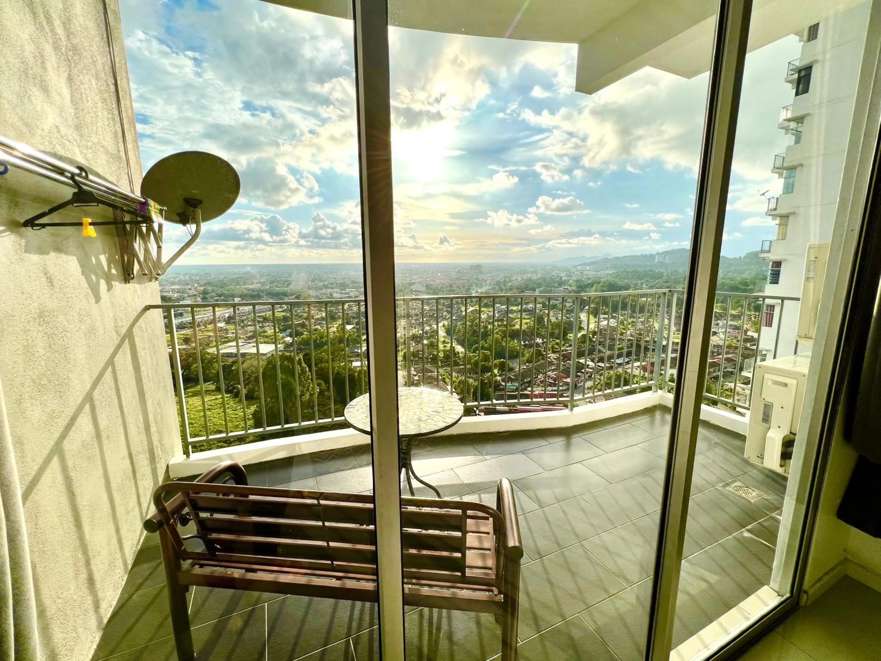 Home Away from Home in Taiping - 3R4B Family & Group Friendly!