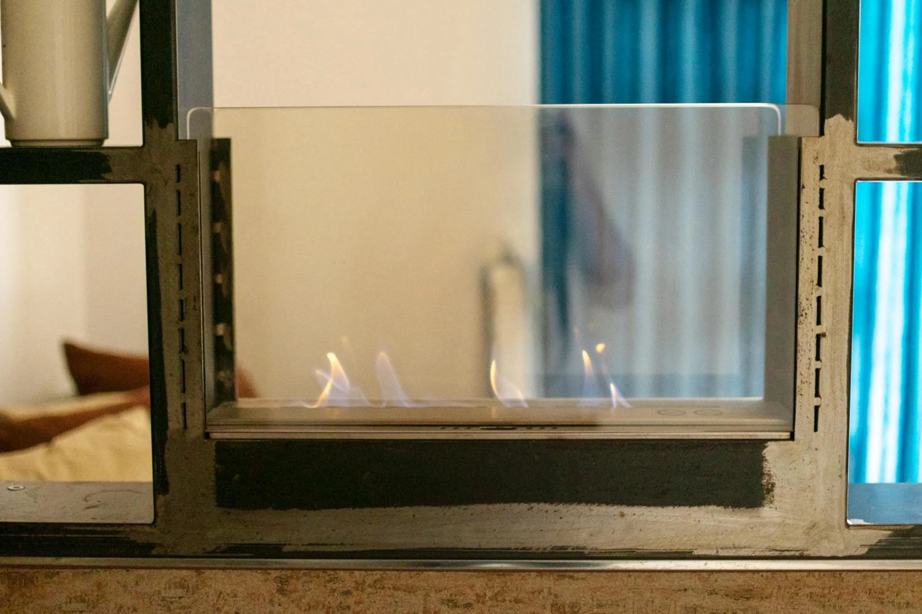 fireplace, Bed in I Lecci Guesthouse