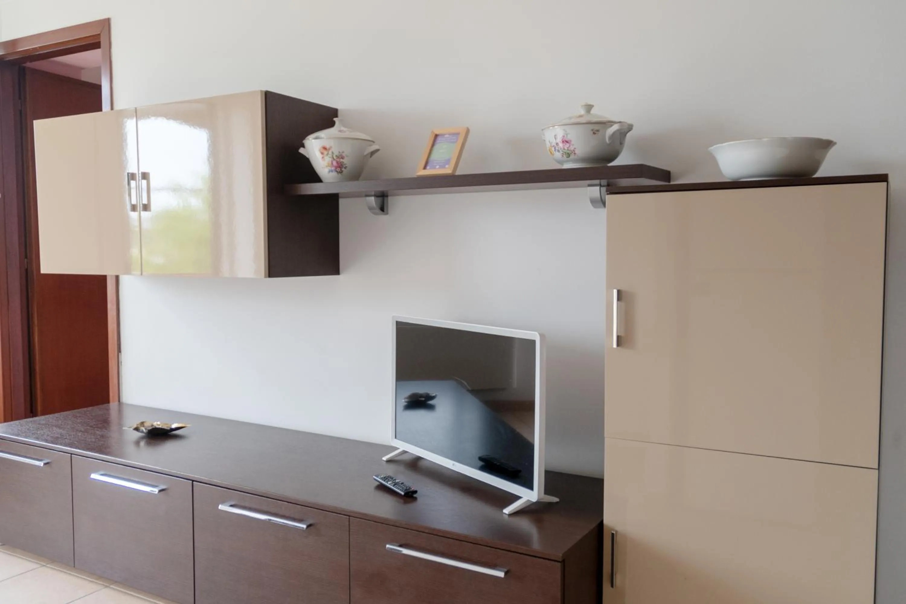 TV and multimedia in I Lecci Guesthouse