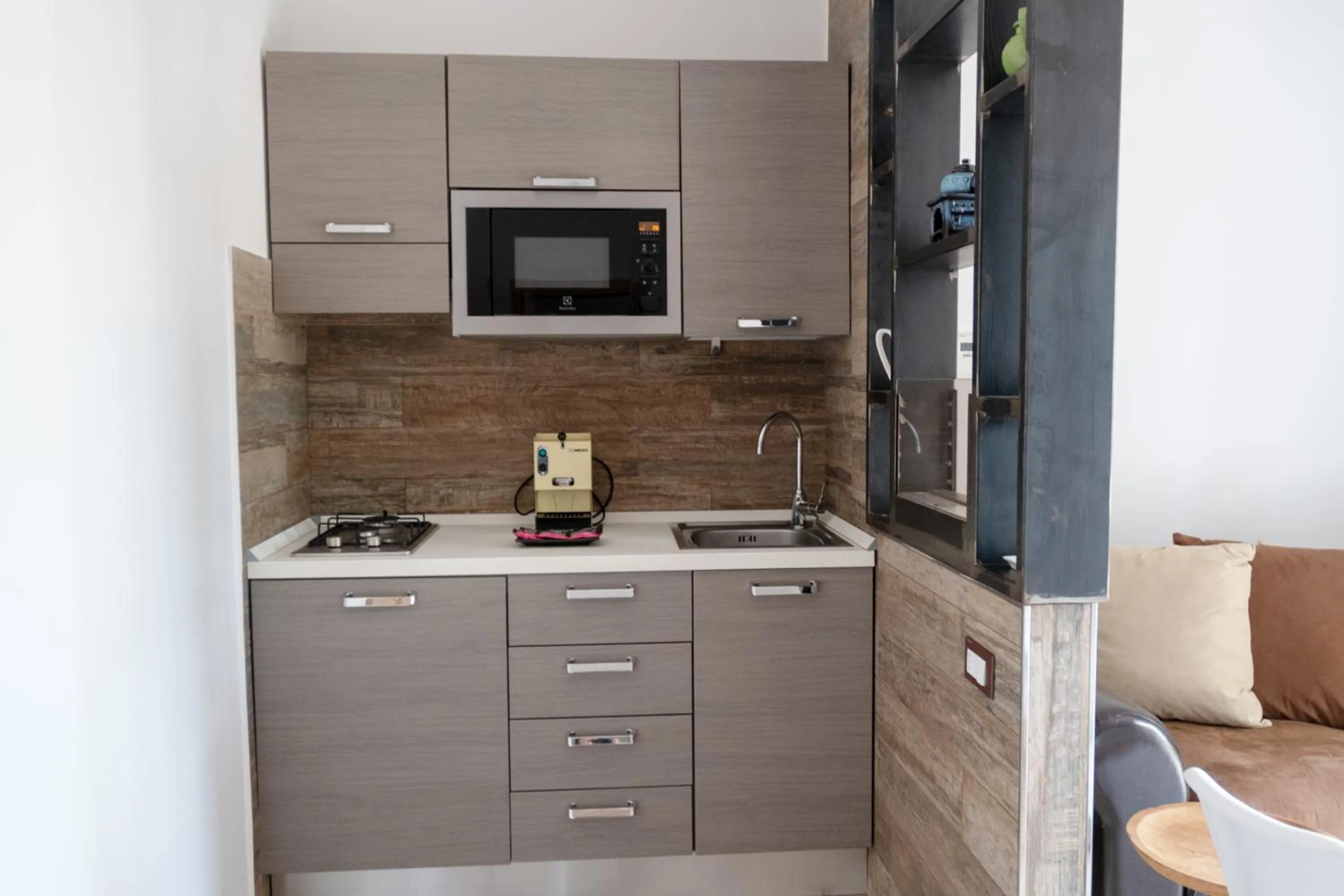 Coffee/tea facilities in I Lecci Guesthouse