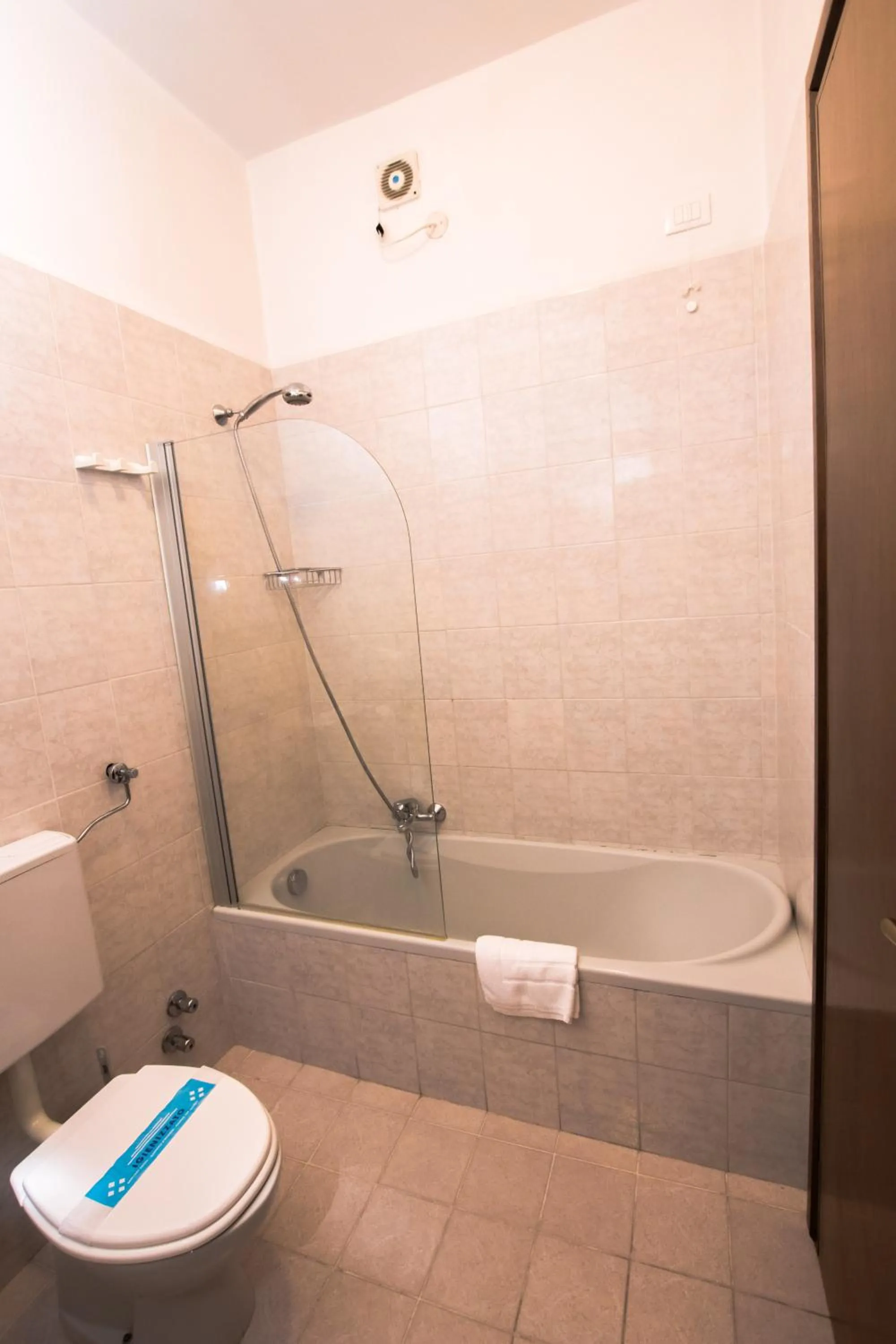 Bathroom in Hotel Giulia