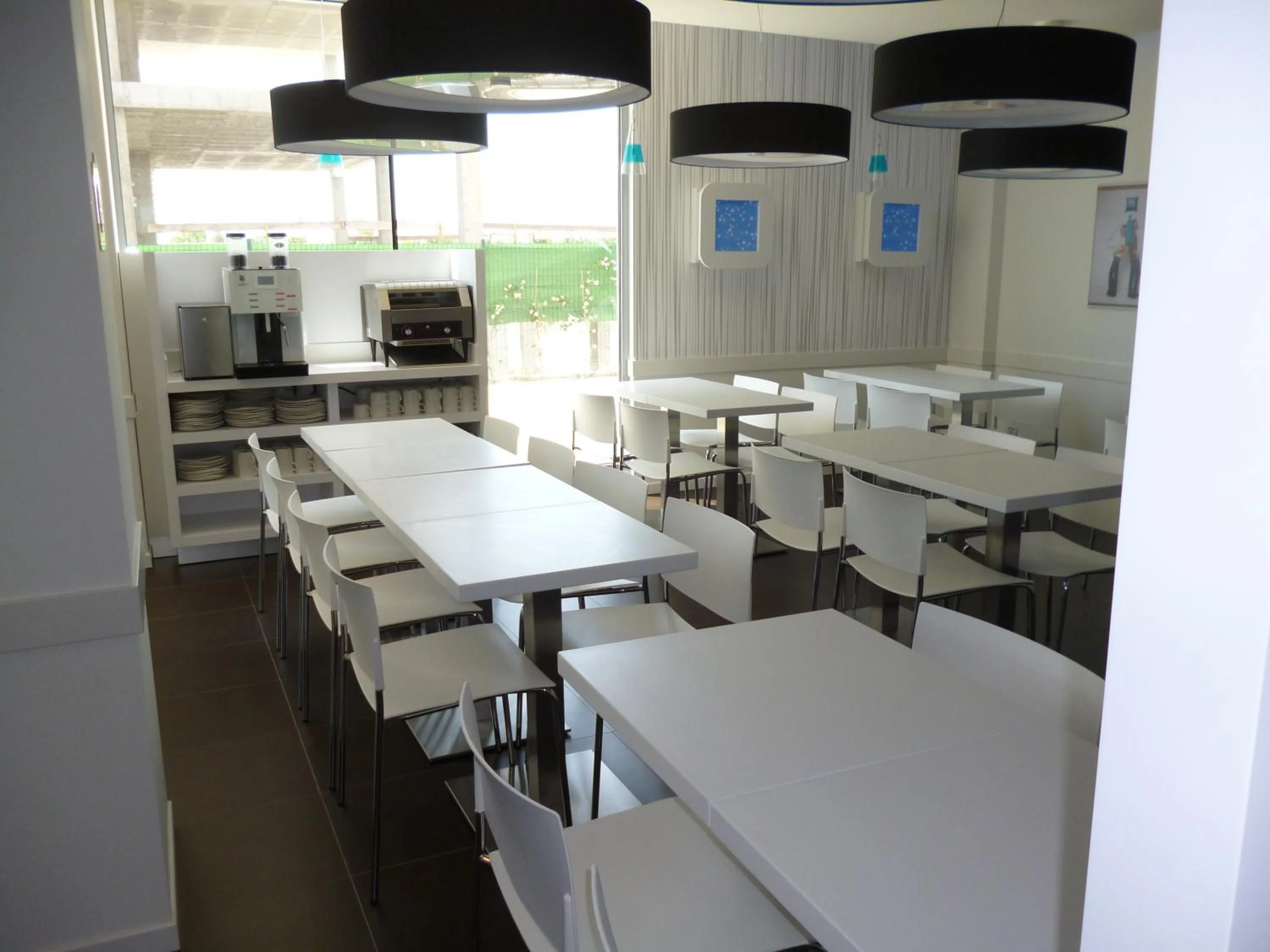 Restaurant/places to eat in Ibis Budget Lleida