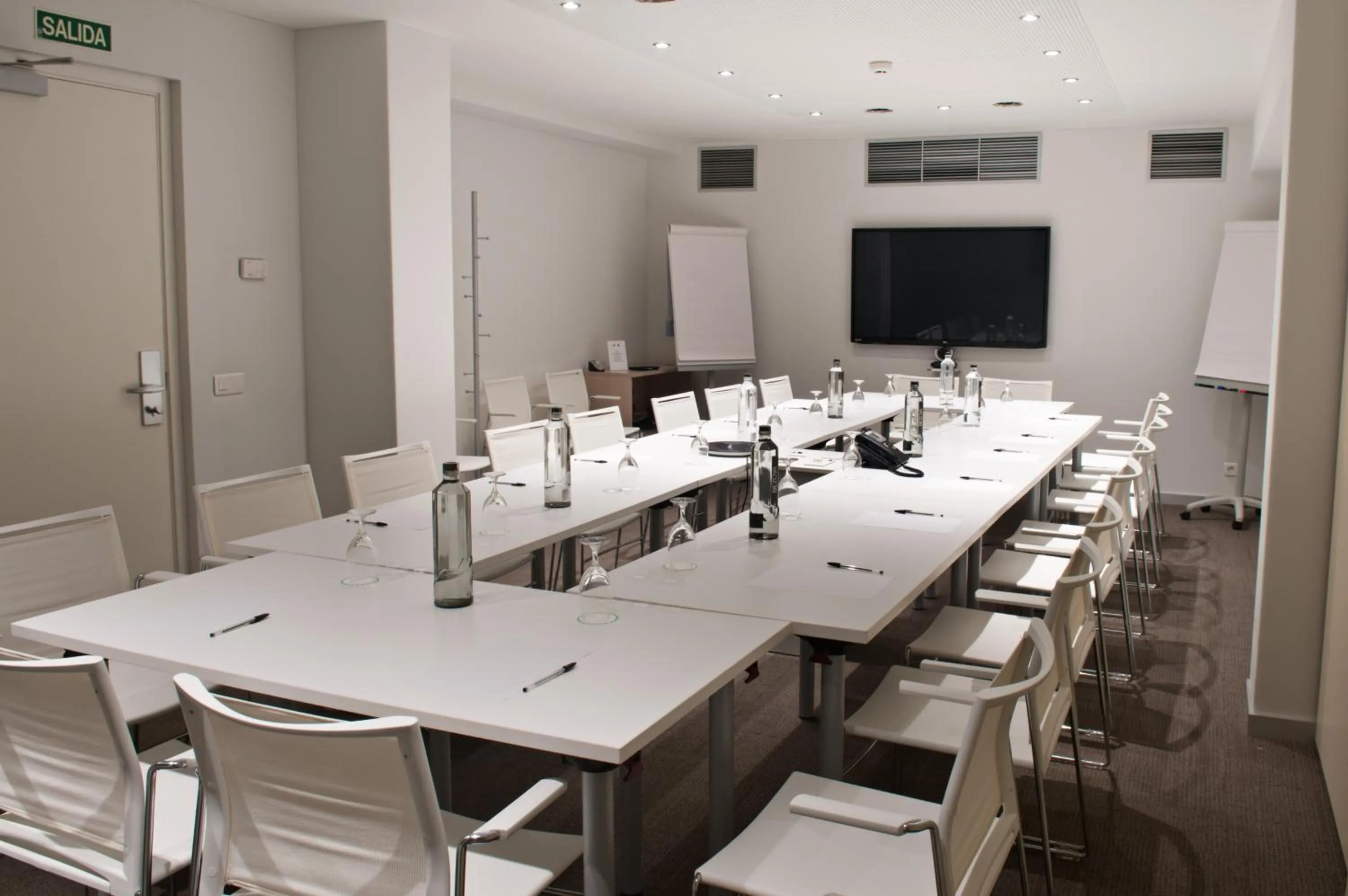 Business facilities in Ibis Budget Lleida