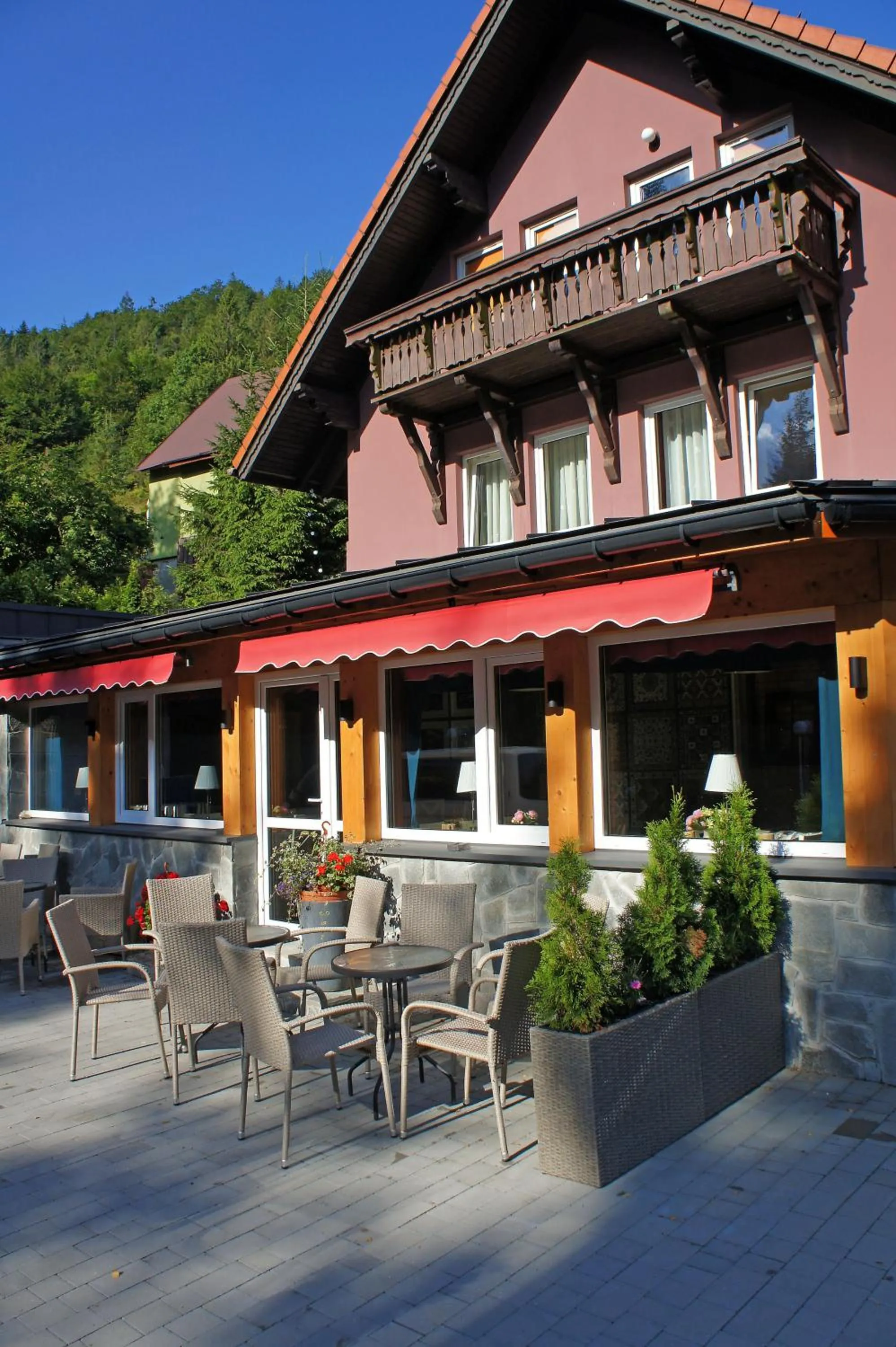 Property building in Gronik