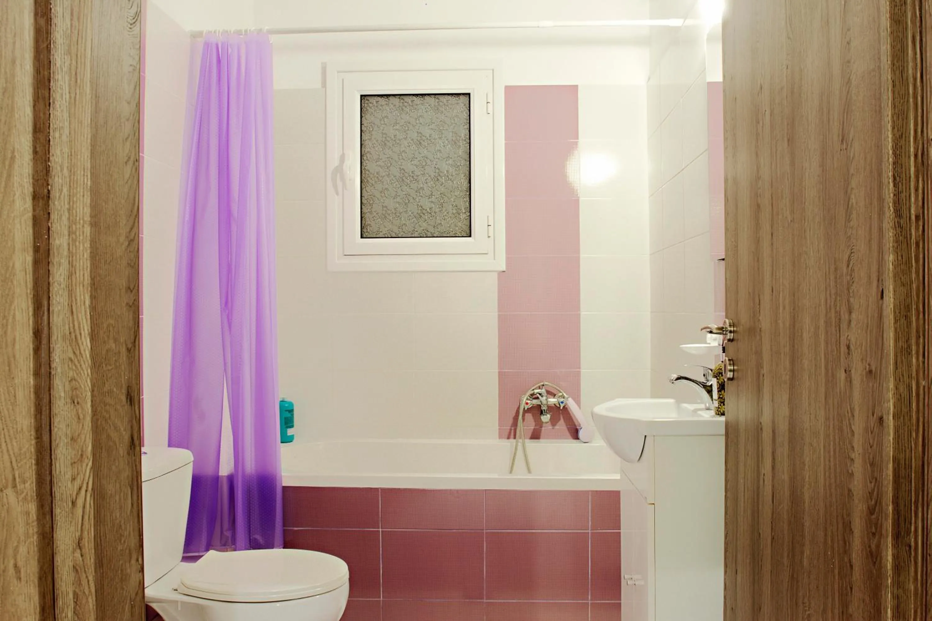 Bathroom in Spiridoula's Apartments Corfu