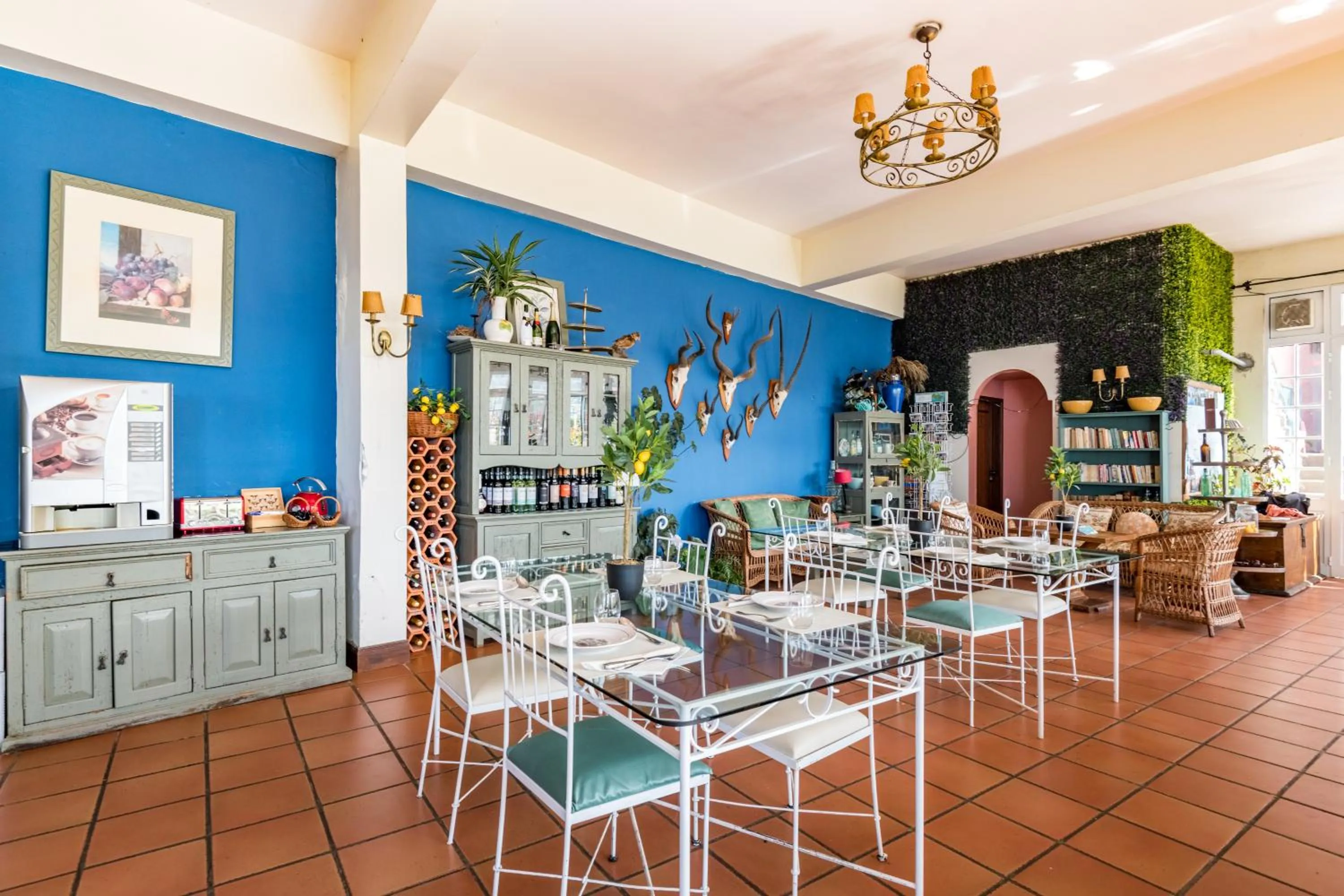 Restaurant/places to eat in Villa Alto Boutique Hotel
