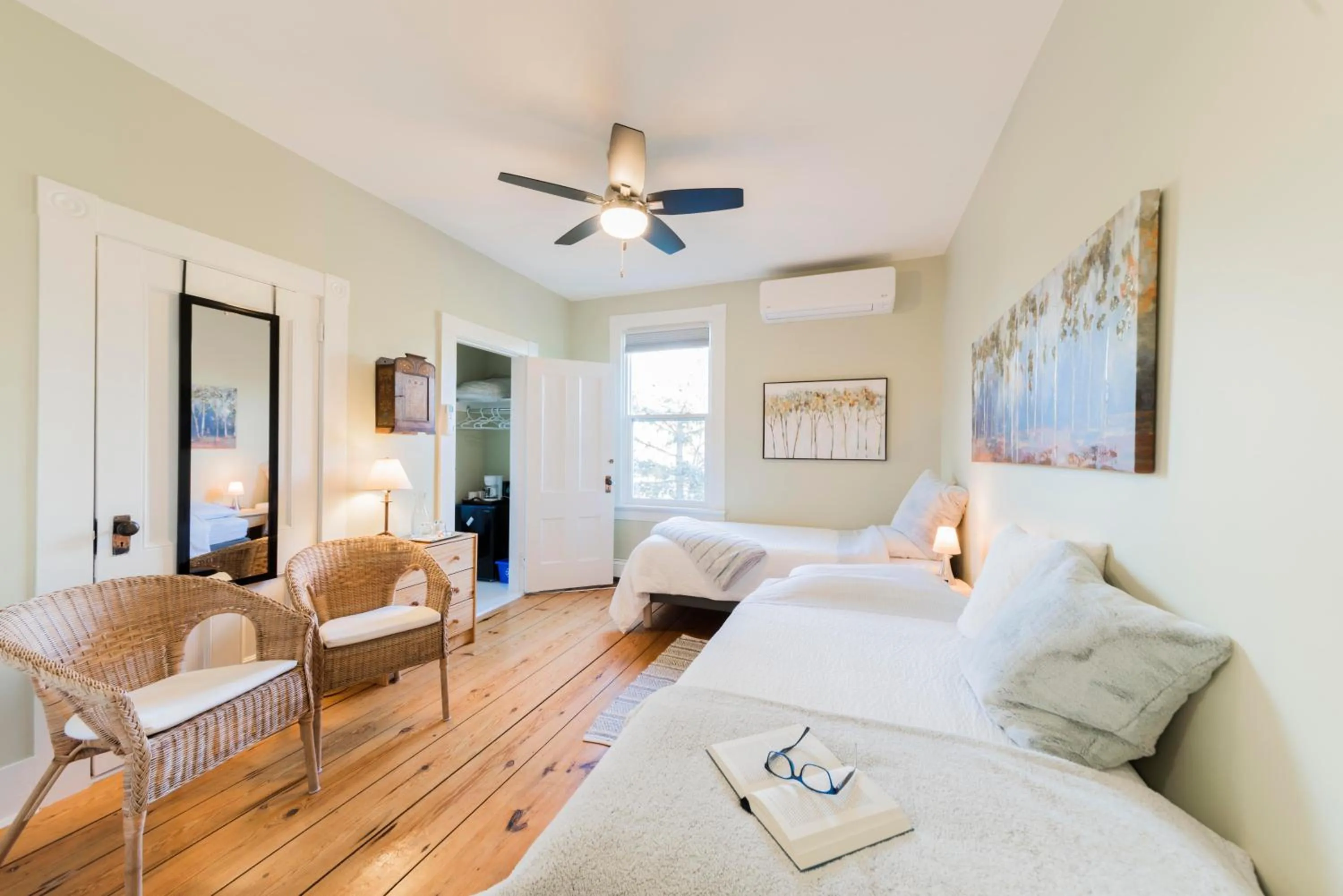 Bed in River Ridge Lodge