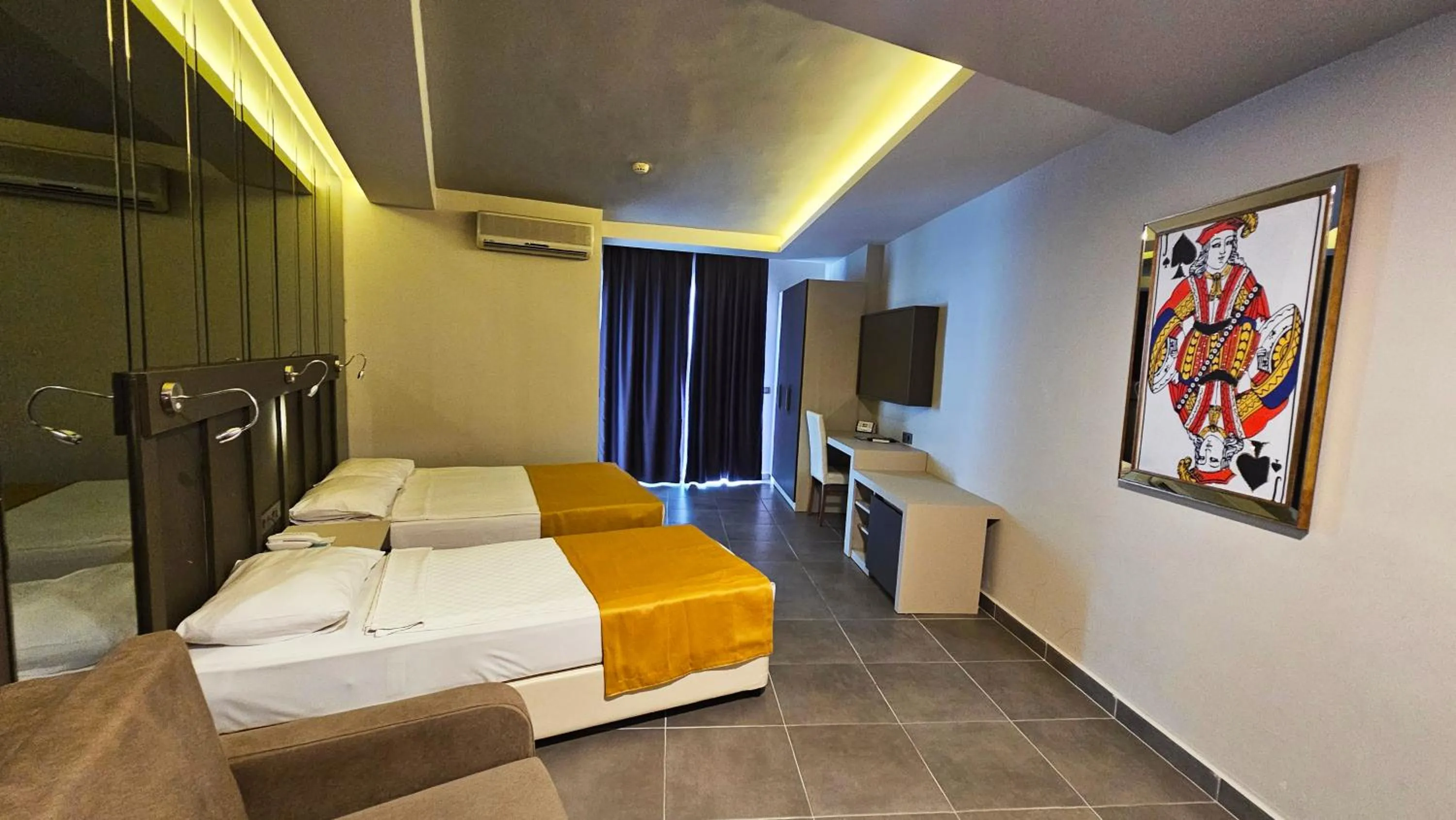 Photo of the whole room in Blue Star Hotel