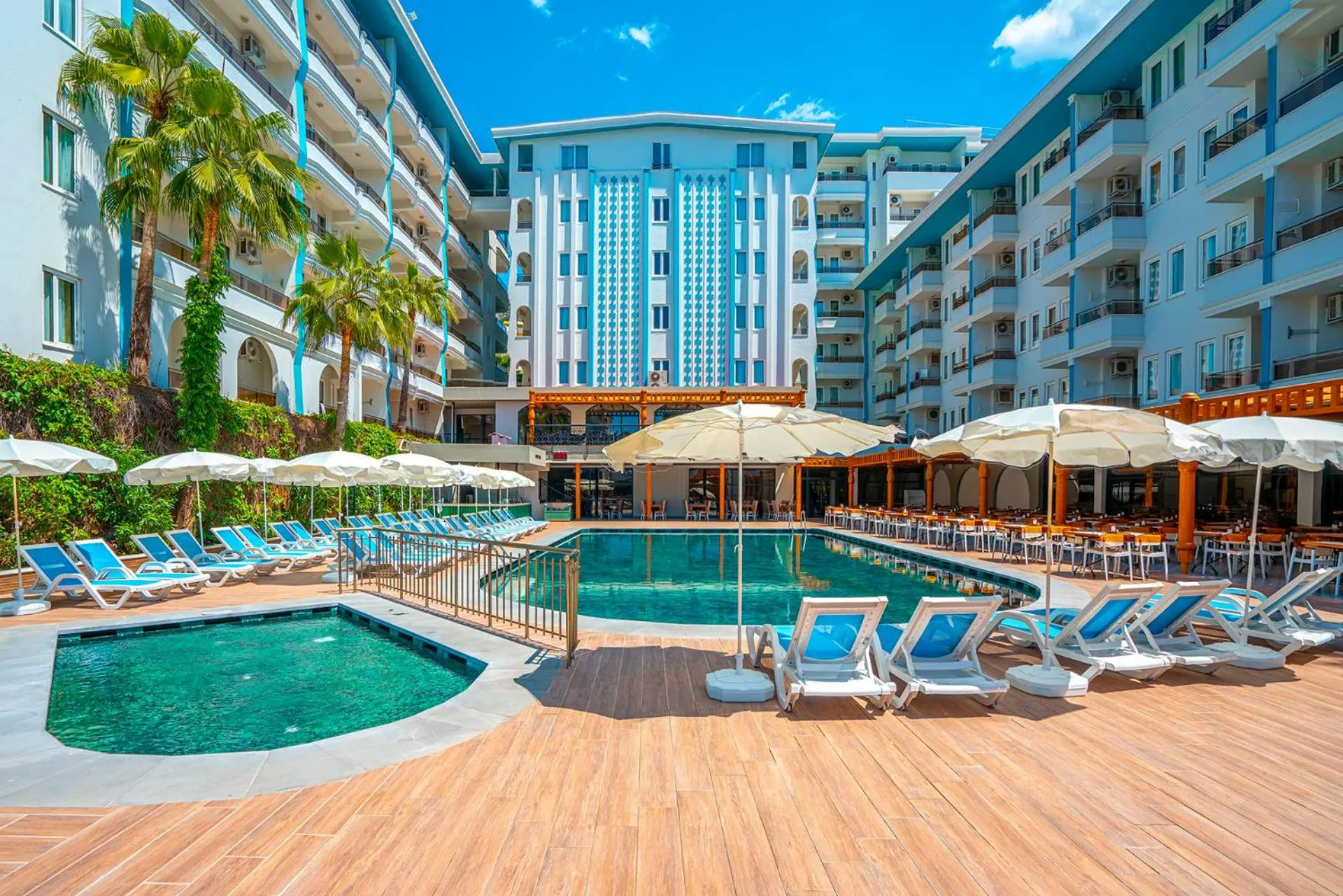 Pool view in Blue Star Hotel