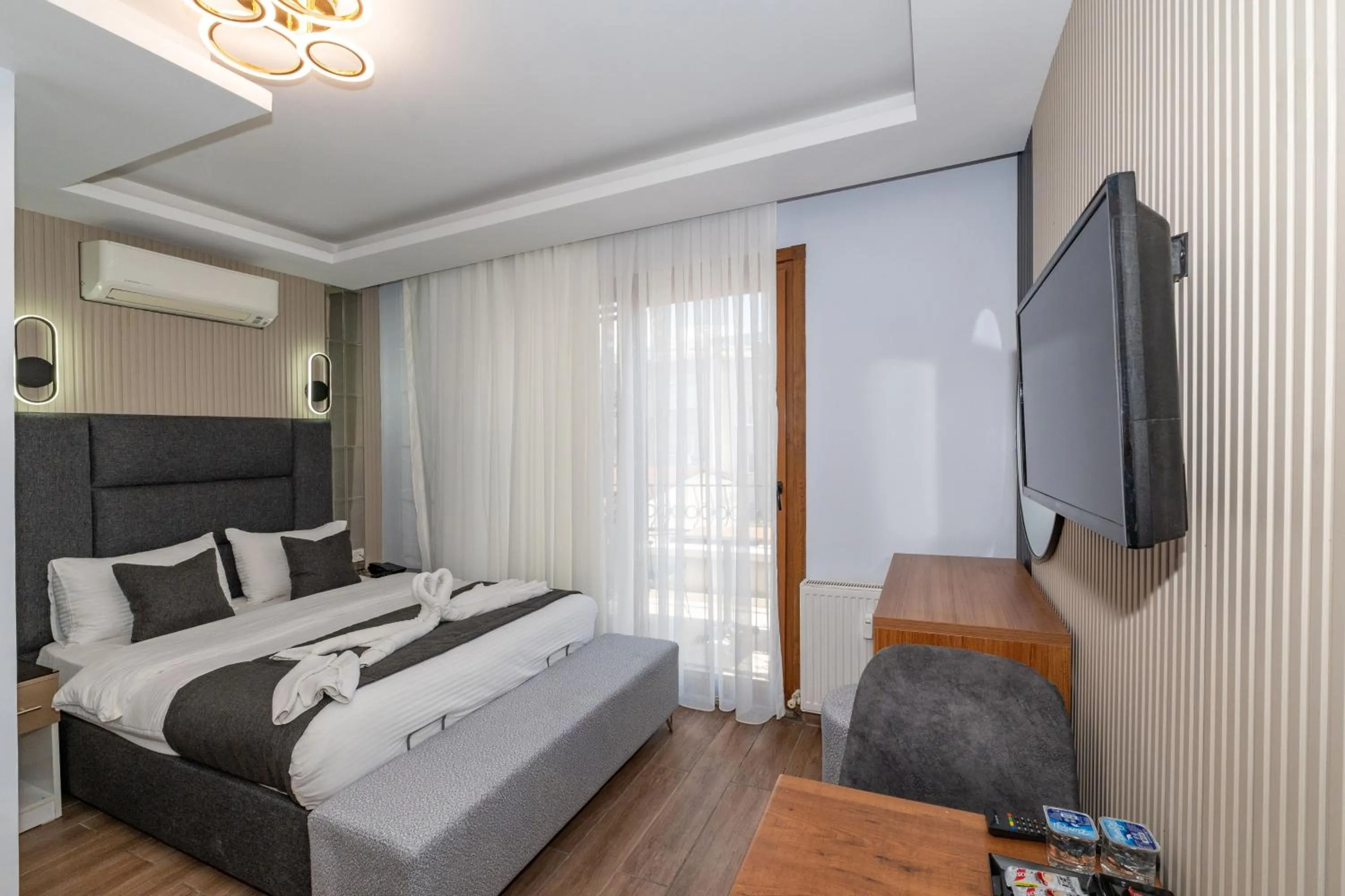 Bed in T-Square Residence