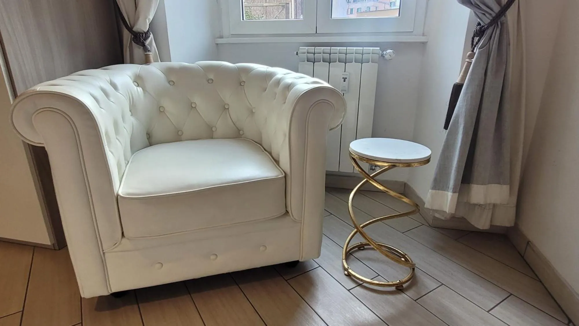 Decorative detail in Rome Central Rooms