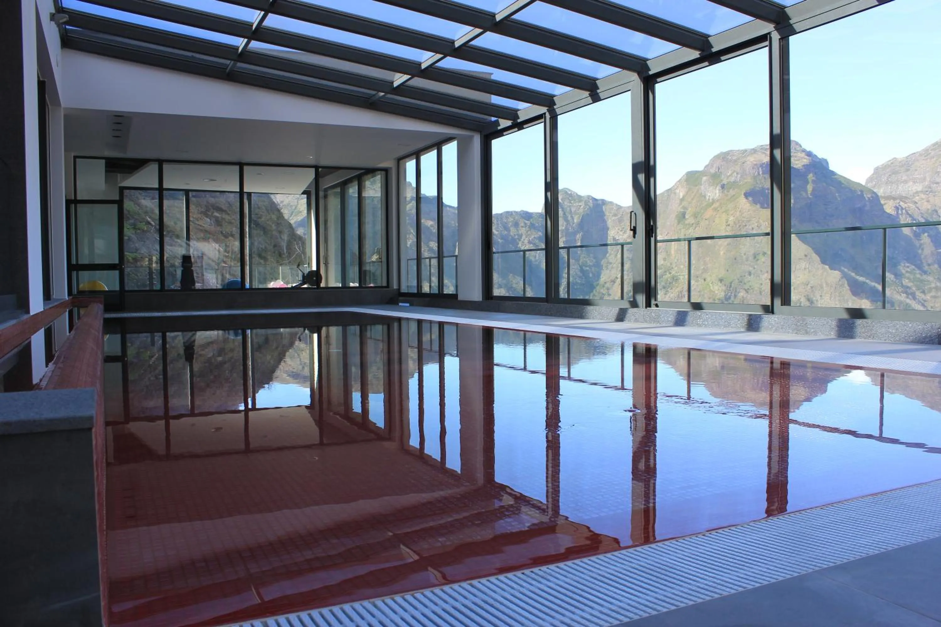 Swimming pool in Eira do Serrado - Hotel & Spa