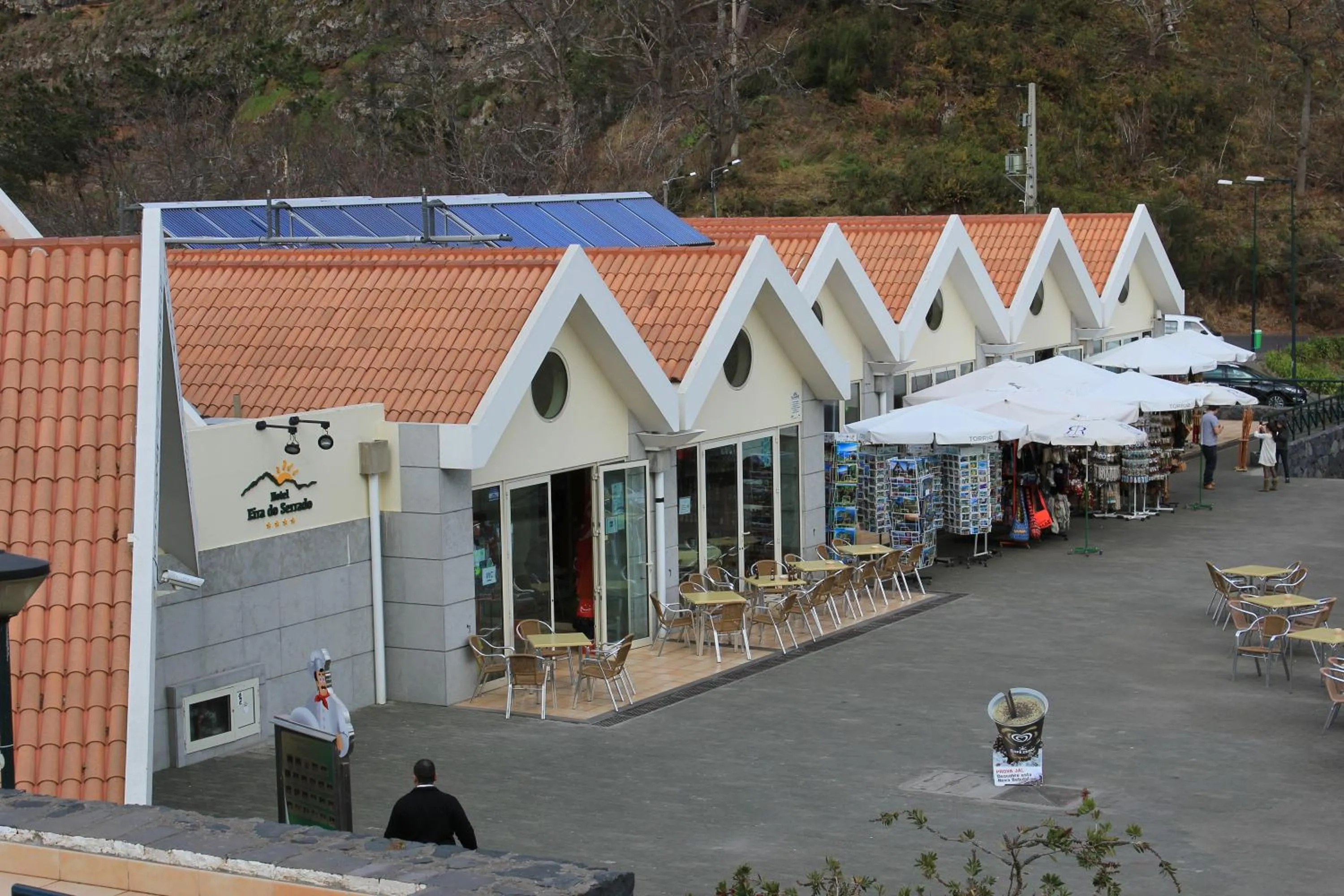 Facade/entrance in Eira do Serrado - Hotel & Spa