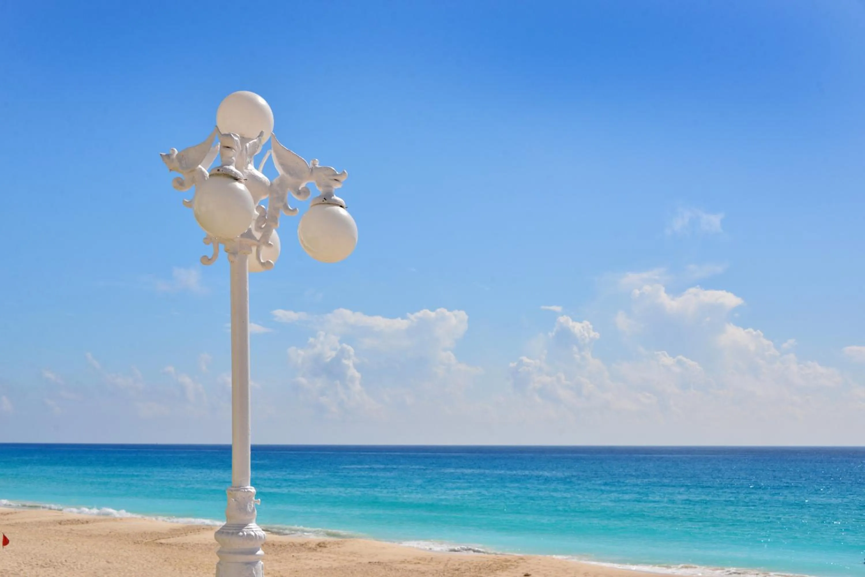 Beach in BSEA Cancun Plaza Hotel