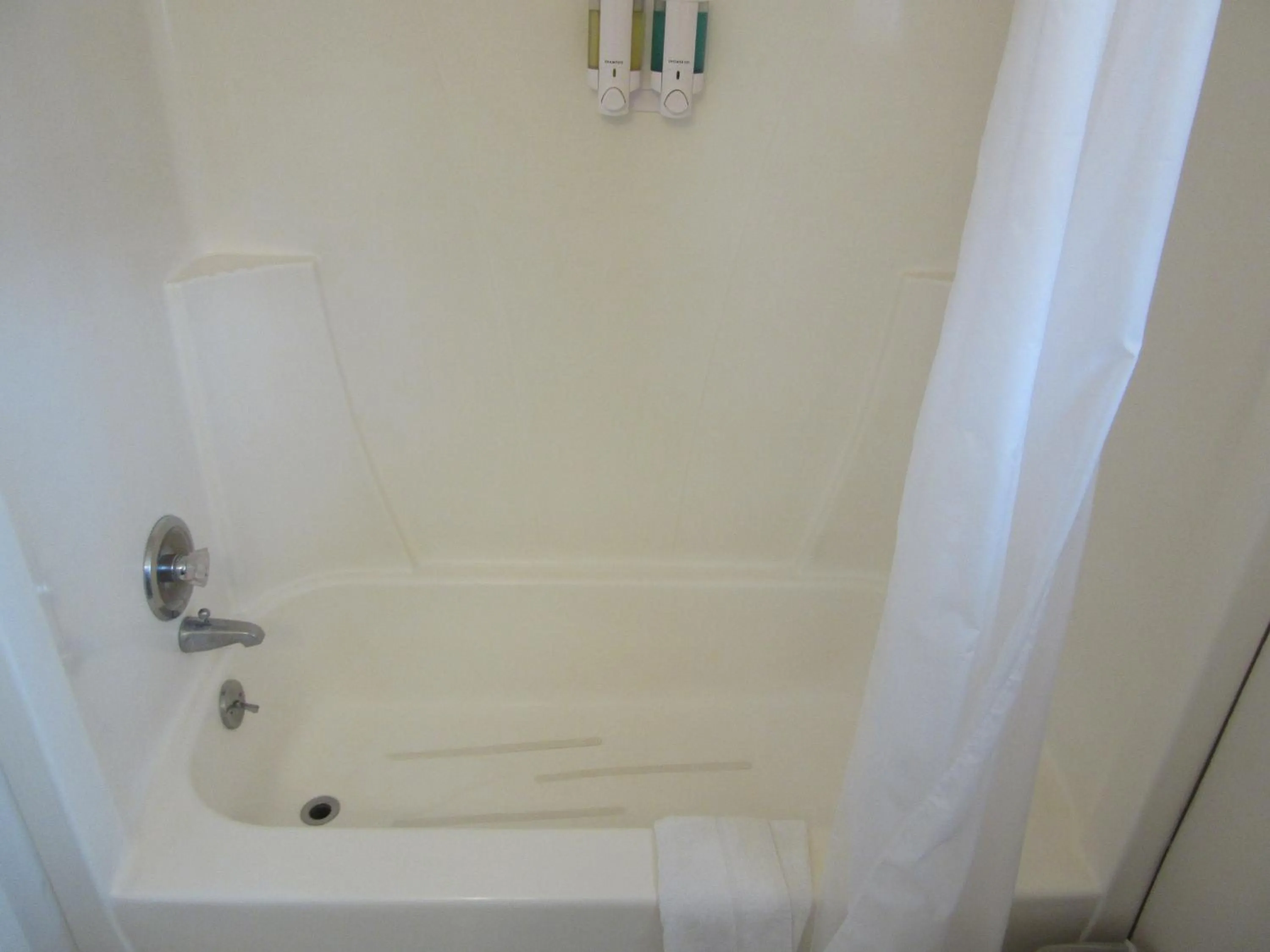 Bathroom in Yellowstone Country Inn