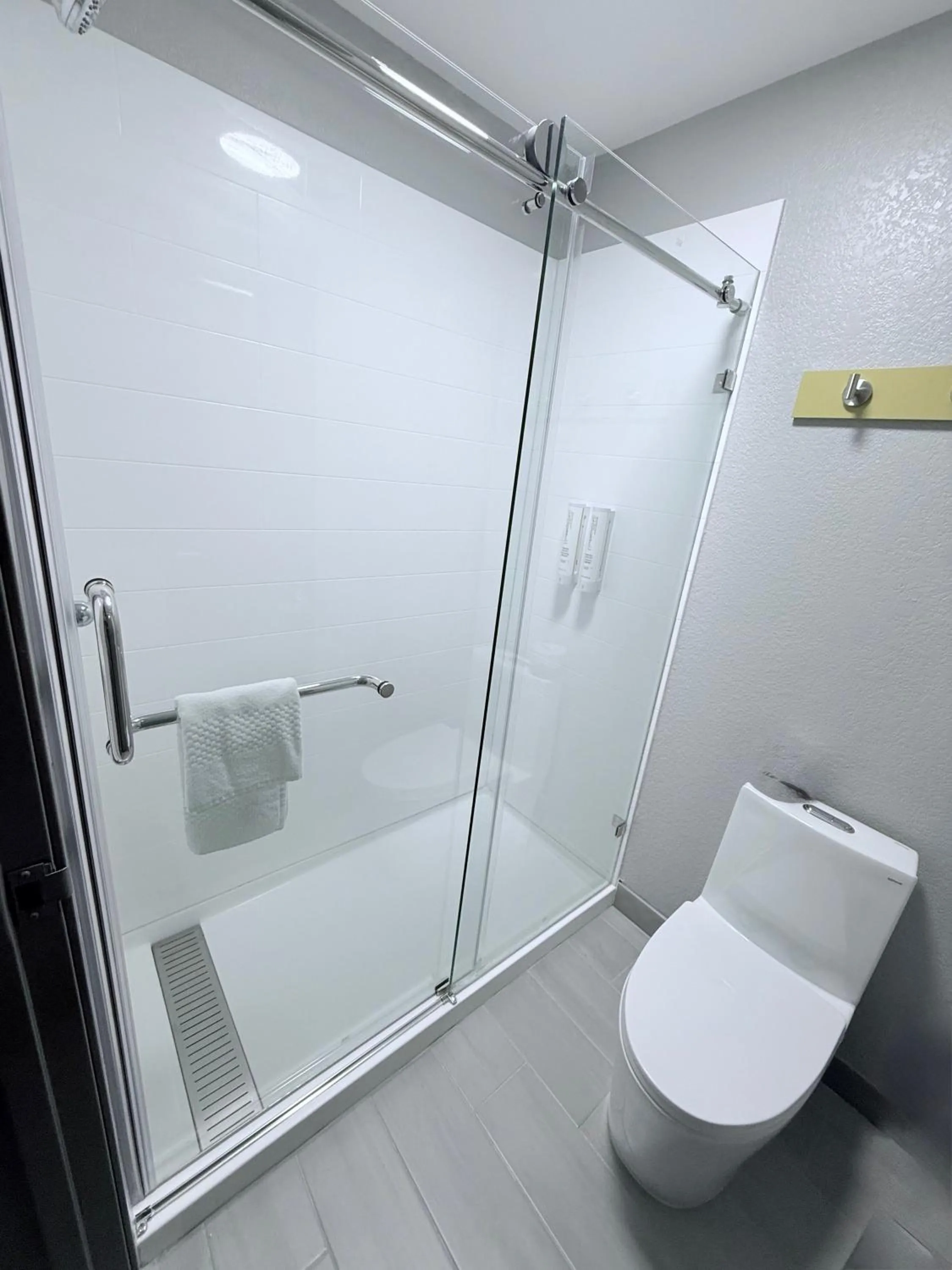 Room with Two Queen Beds and Kitchenette - Non-Smoking  in Clarion Pointe