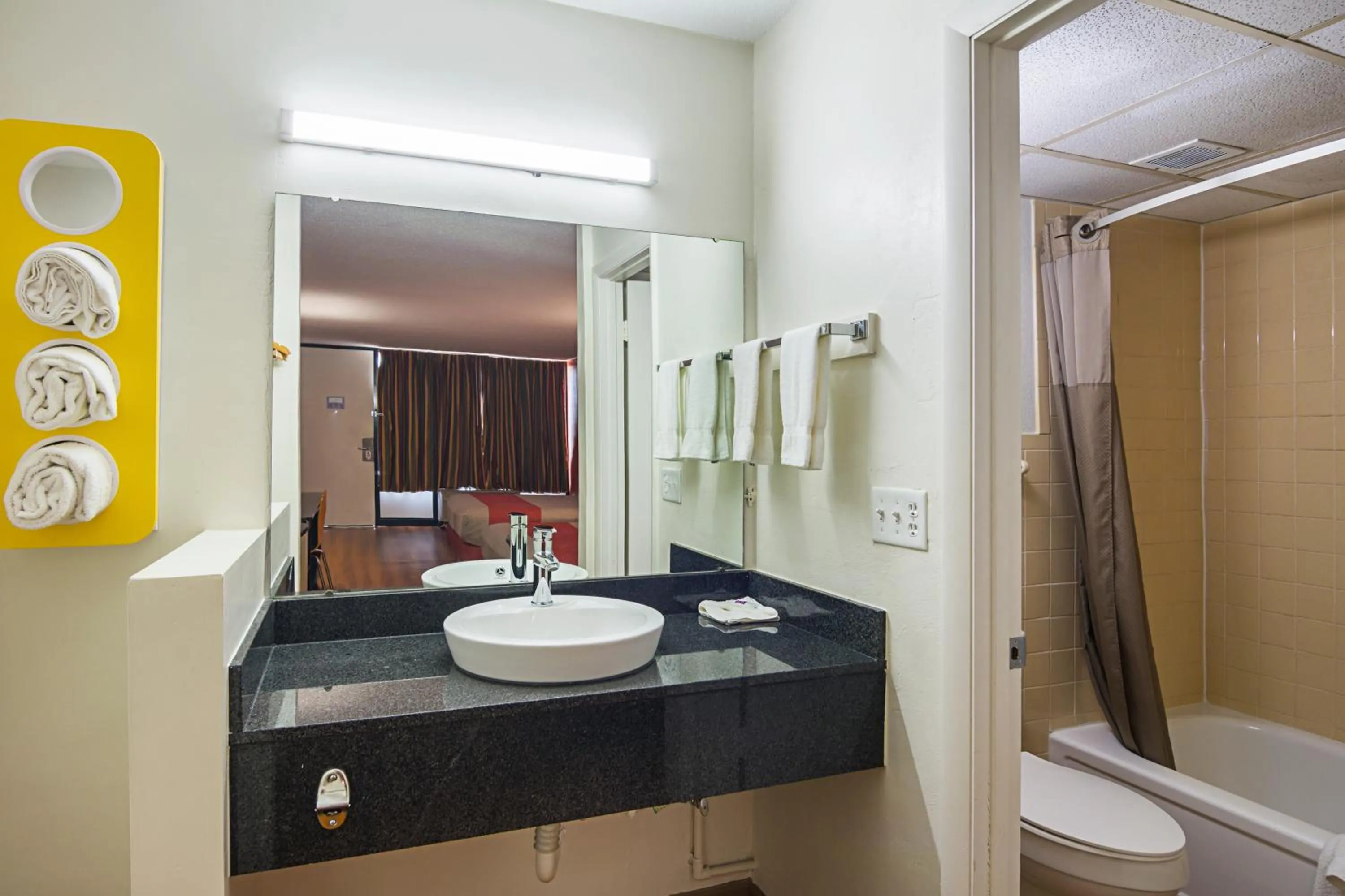 Bathroom in Motel 6-Cleveland, TN