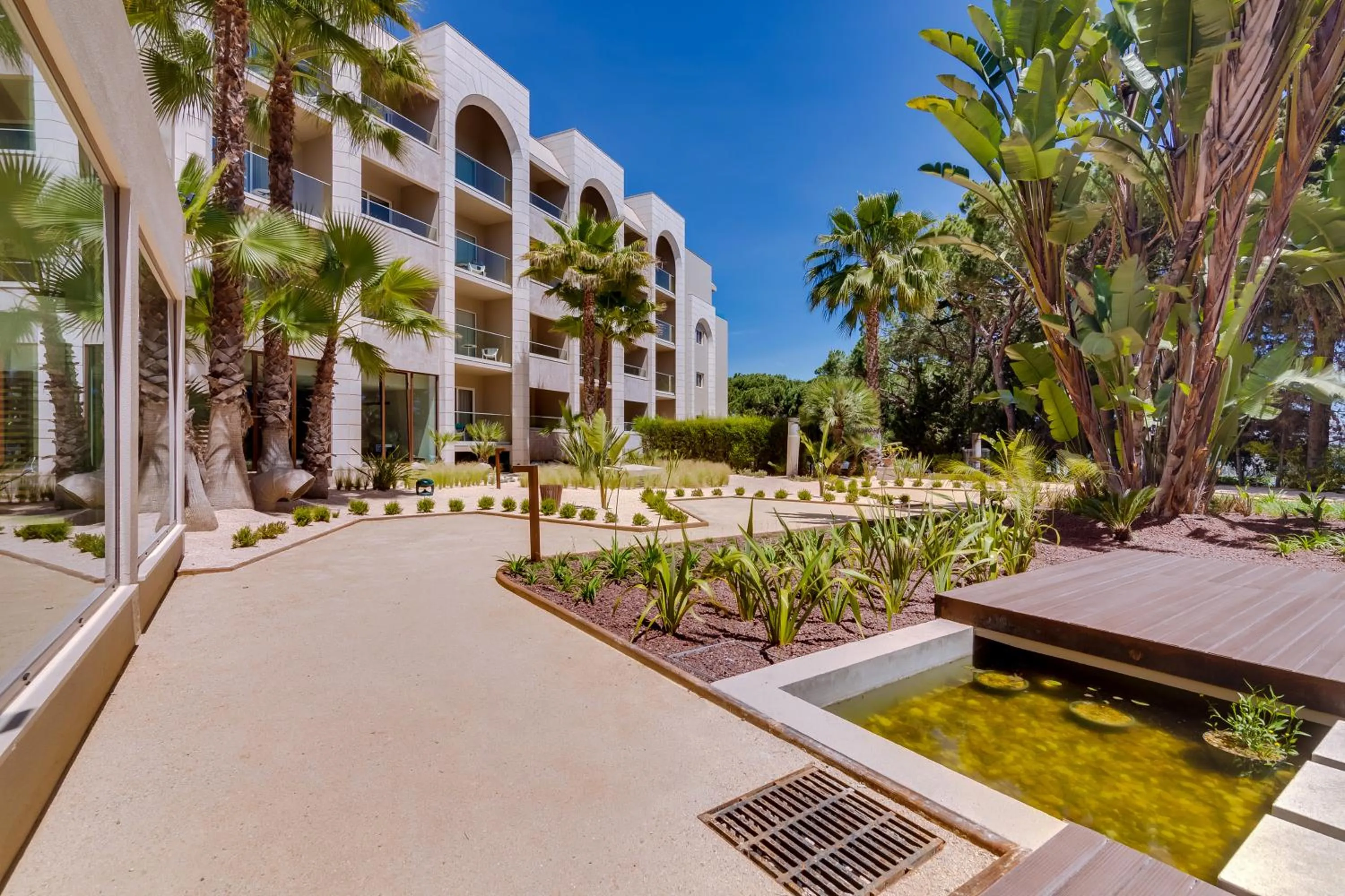 Garden in Falésia Hotel - Adults Only