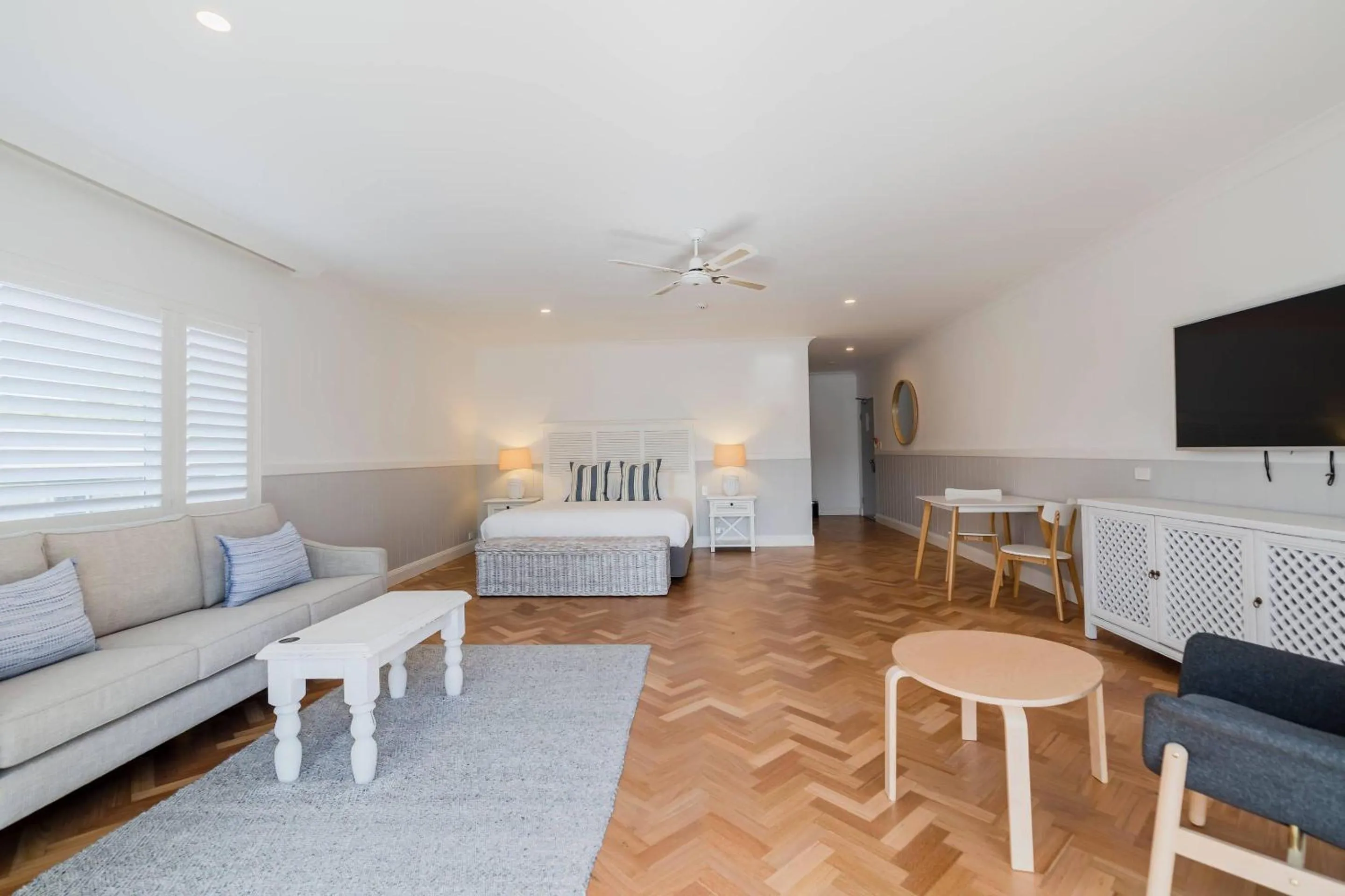 Bedroom, Bed in The Quarters, an Ascend Collection Hotel