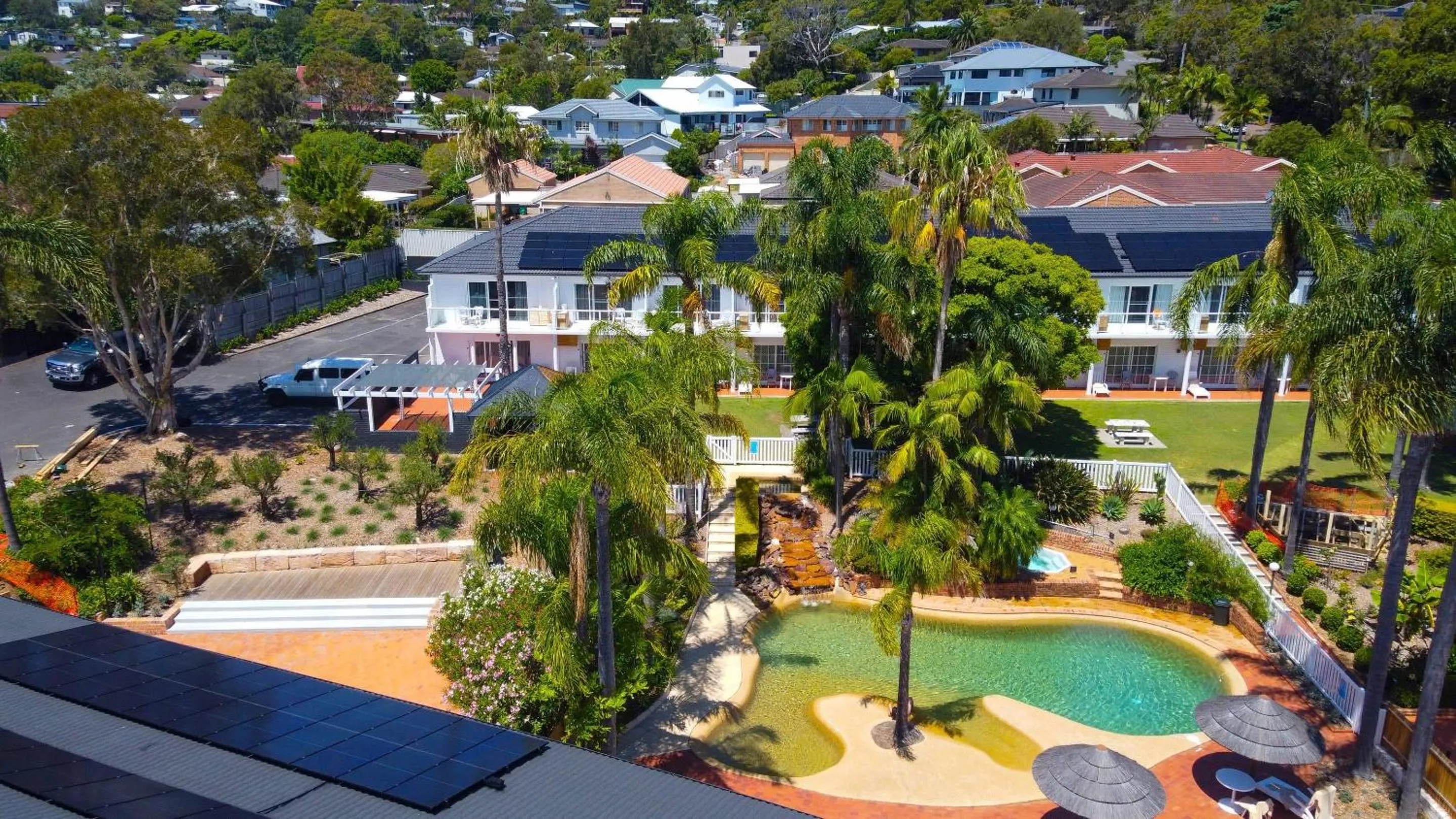 Swimming pool in The Quarters, an Ascend Collection Hotel