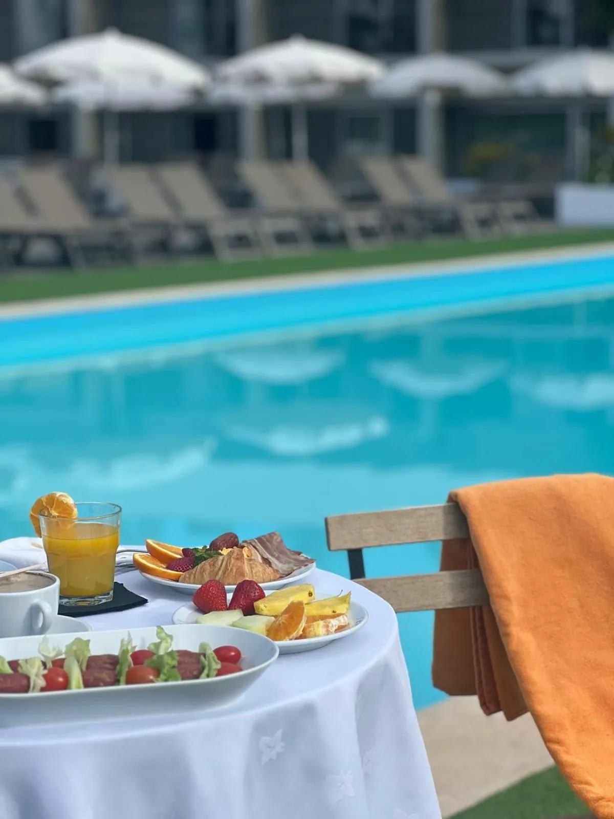 Breakfast, Swimming Pool in Alentejo Star Hotel - Sao Domingos / Mertola - Duna Parque Hotel Group