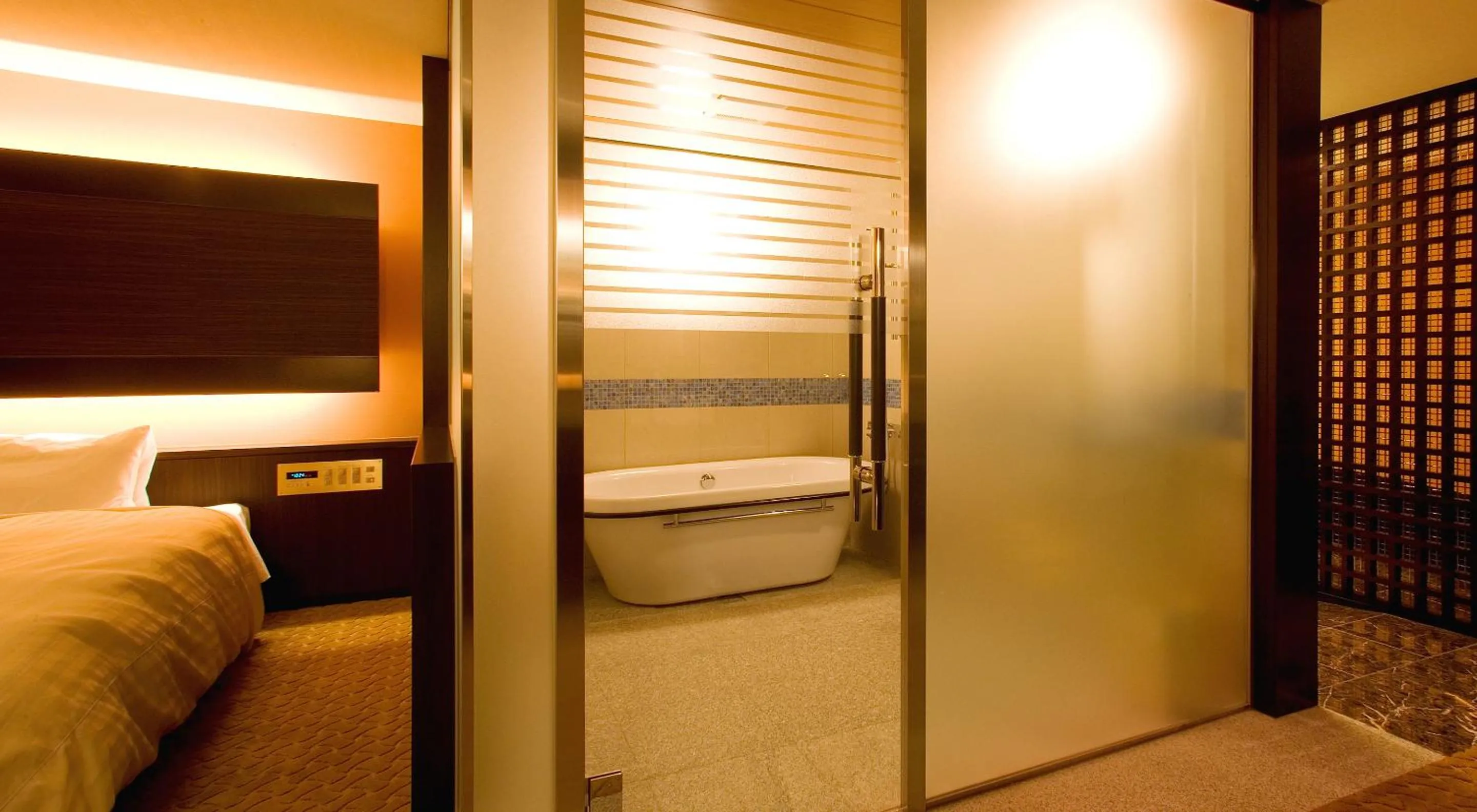 Bathroom, Bed in Hotel Cypress Karuizawa