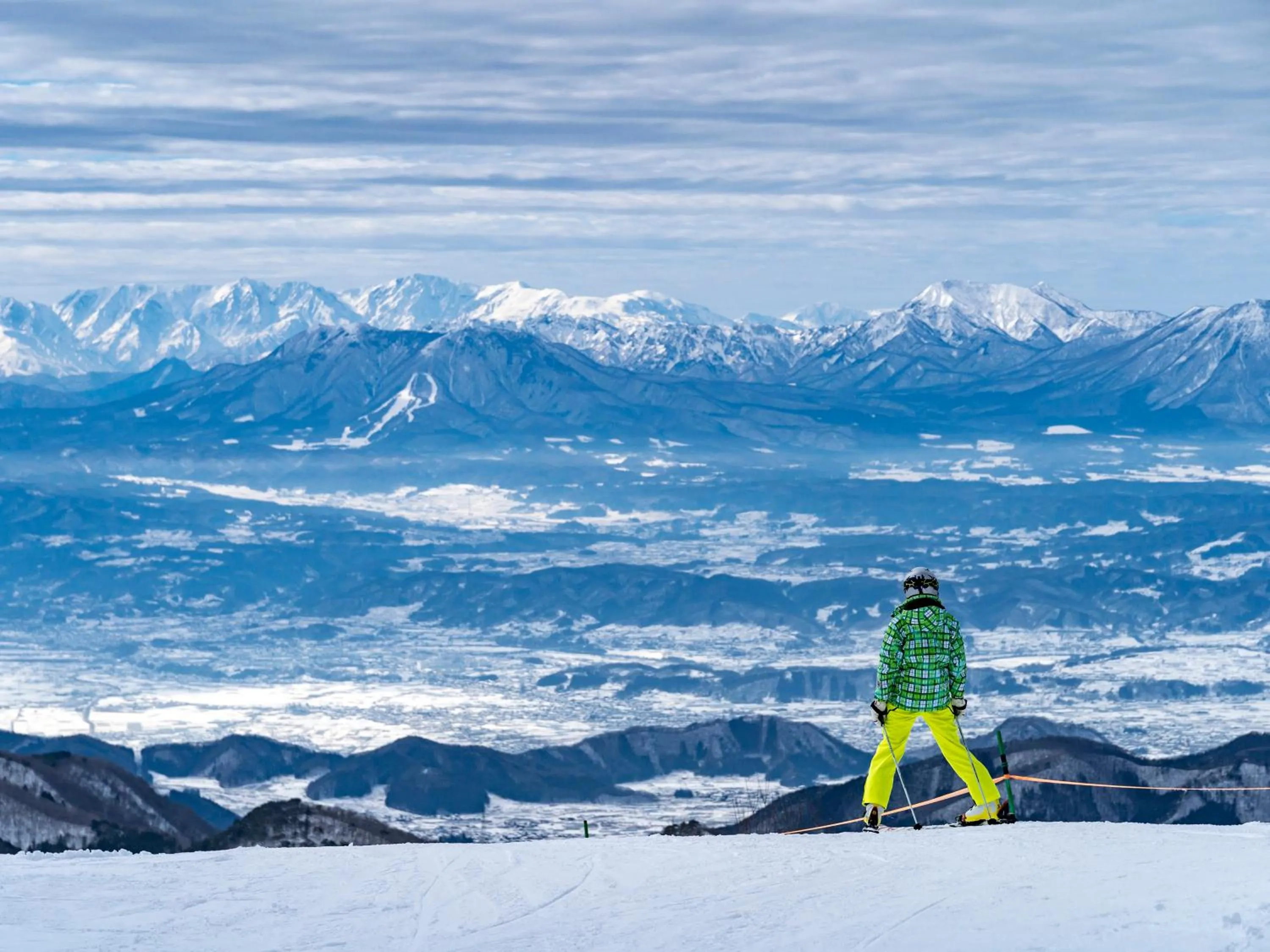 Skiing in Minshuku Miyama