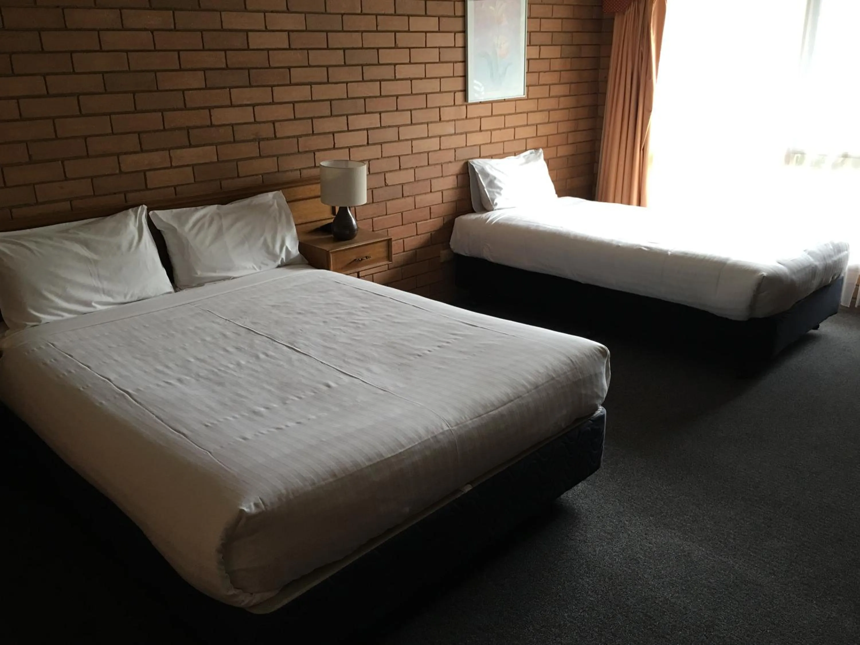 Bedroom, Bed in Essendon Motel